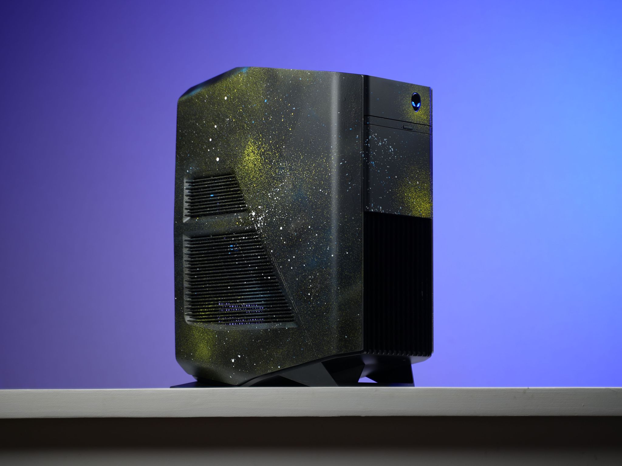 “Alienform 6” GTX 1070 Intel Core i7 7700k 16GB .7TB Windows 11 Gaming PC Powerhouse