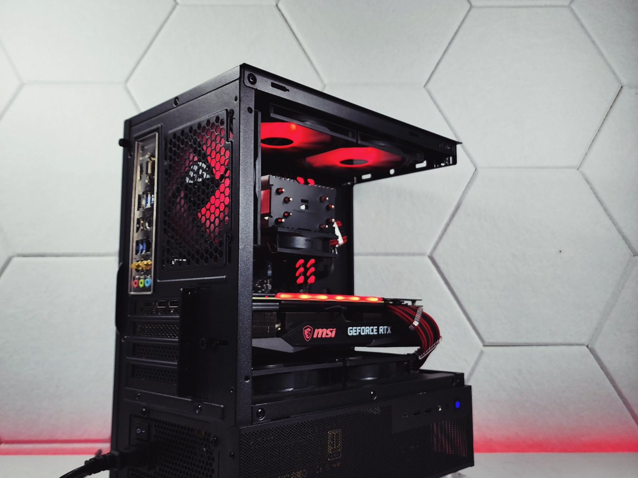 ❤️RTX 3070 || Ryzen 5 5600GT || 1TB M.2 NVMe SSD || 16GB 3200MHz || 1080p/1440p Gaming Computer