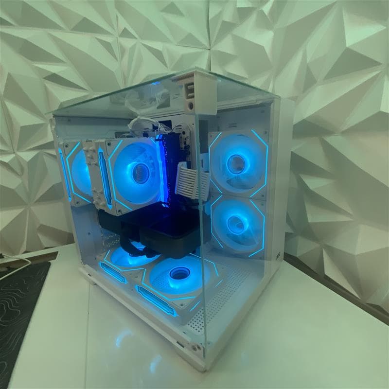 White RGB Gaming PC | Ryzen 7 5800X | RTX 3070 8GB | 32GB RGB RAM | 1TB M.2 SSD | WI-FI