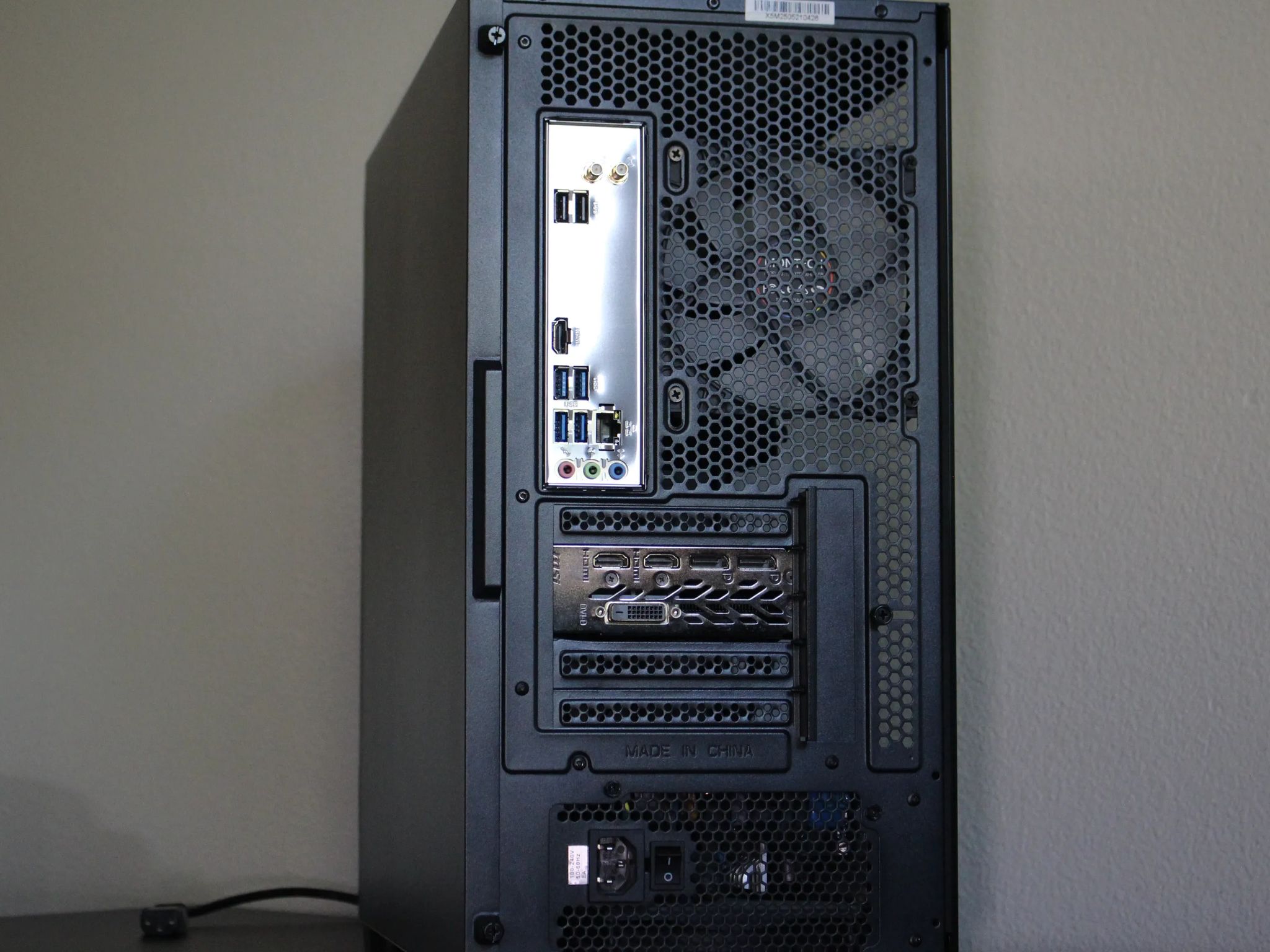 Black Gaming PC | RX 580 | R5 2600 | 16GB Ram | 512GB SSD | Windows 11 Pro | WiFi & BLE