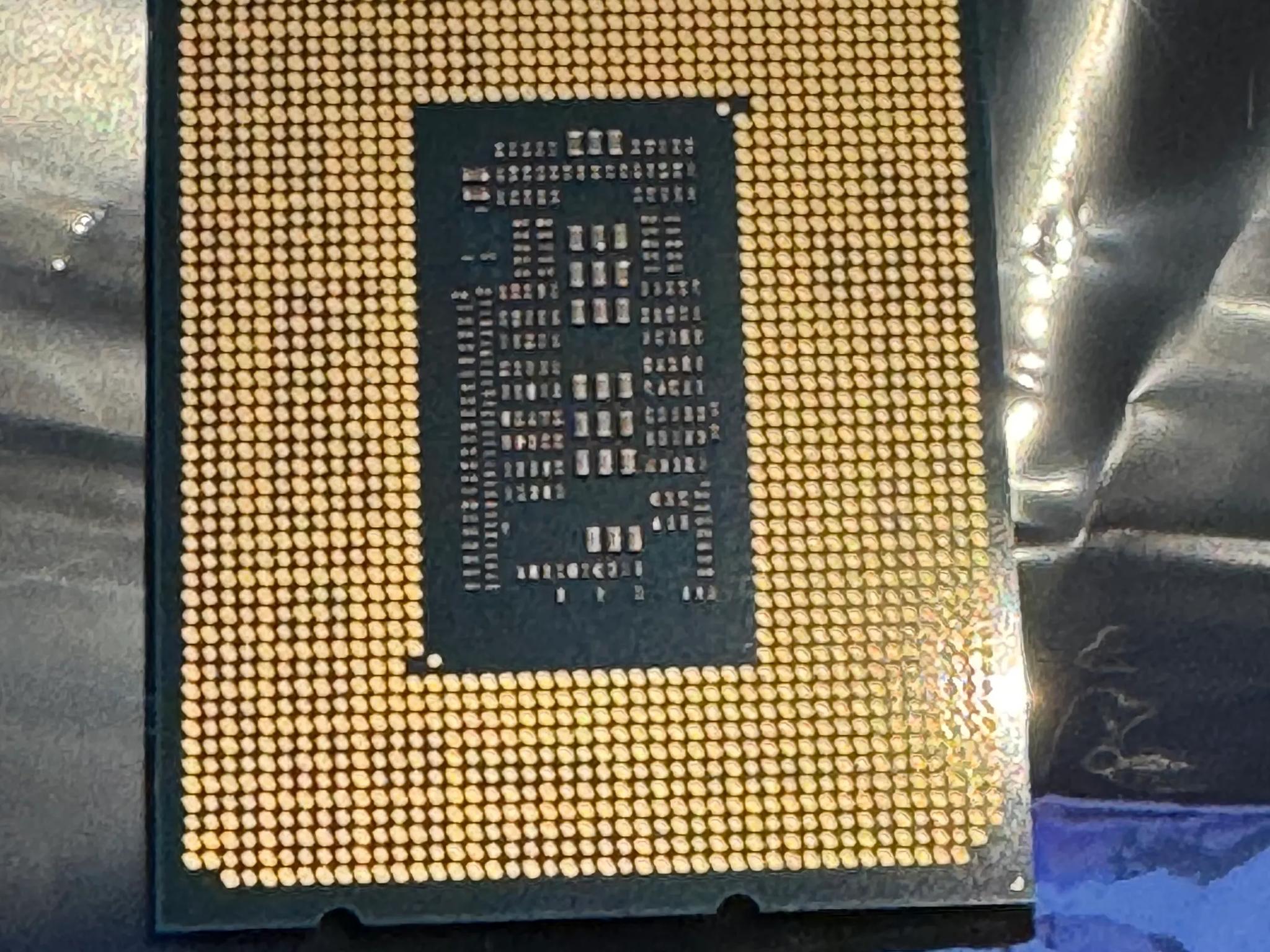 Intel Core i9-12900KF Gaming Desktop Processor 16 Cores up to 5.2 GHz Unlocked