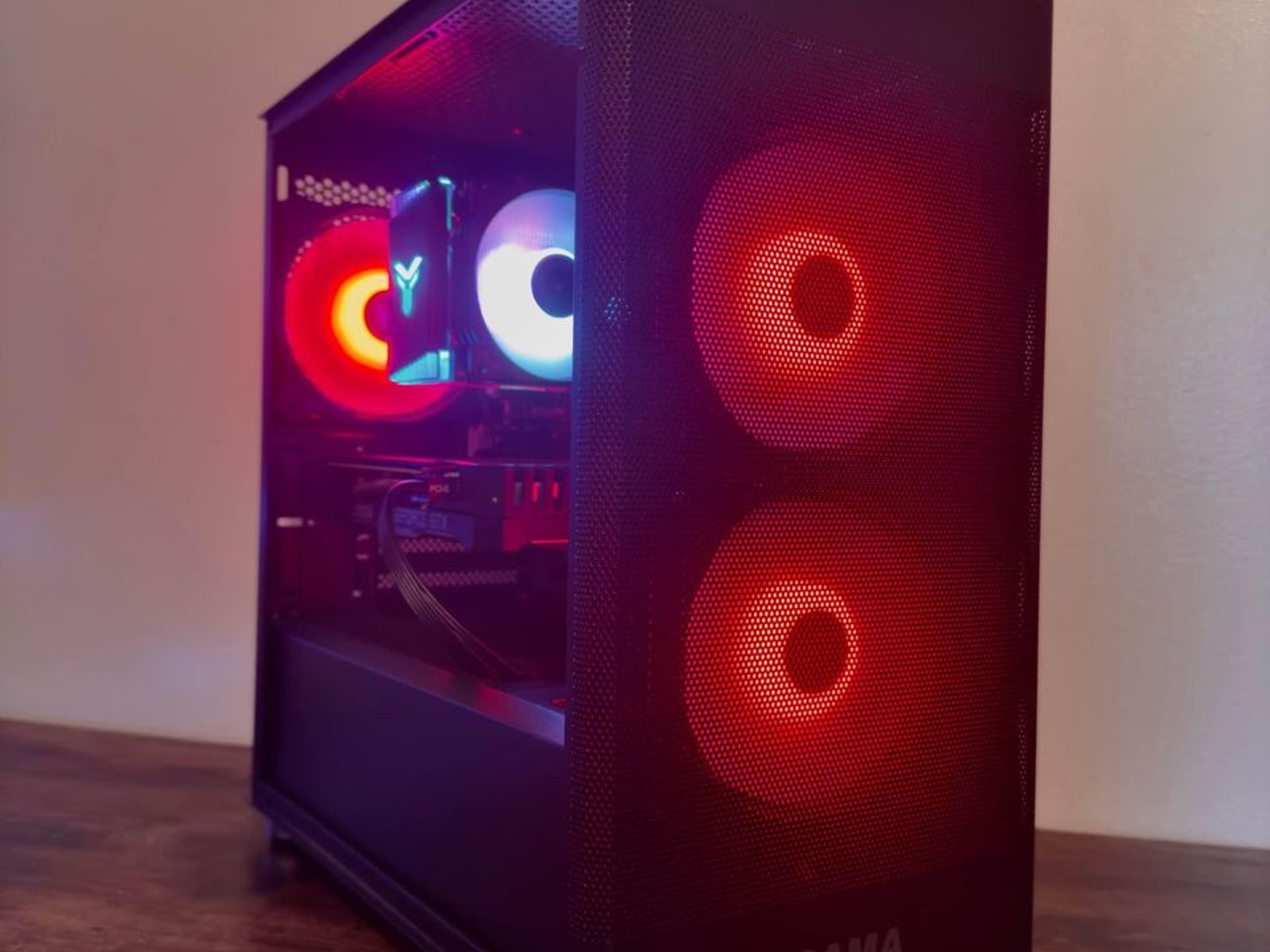 GTX 1660 Ti | Ryzen 5 3600 | 1TB SSD | WI-FI | 32GB RAM
