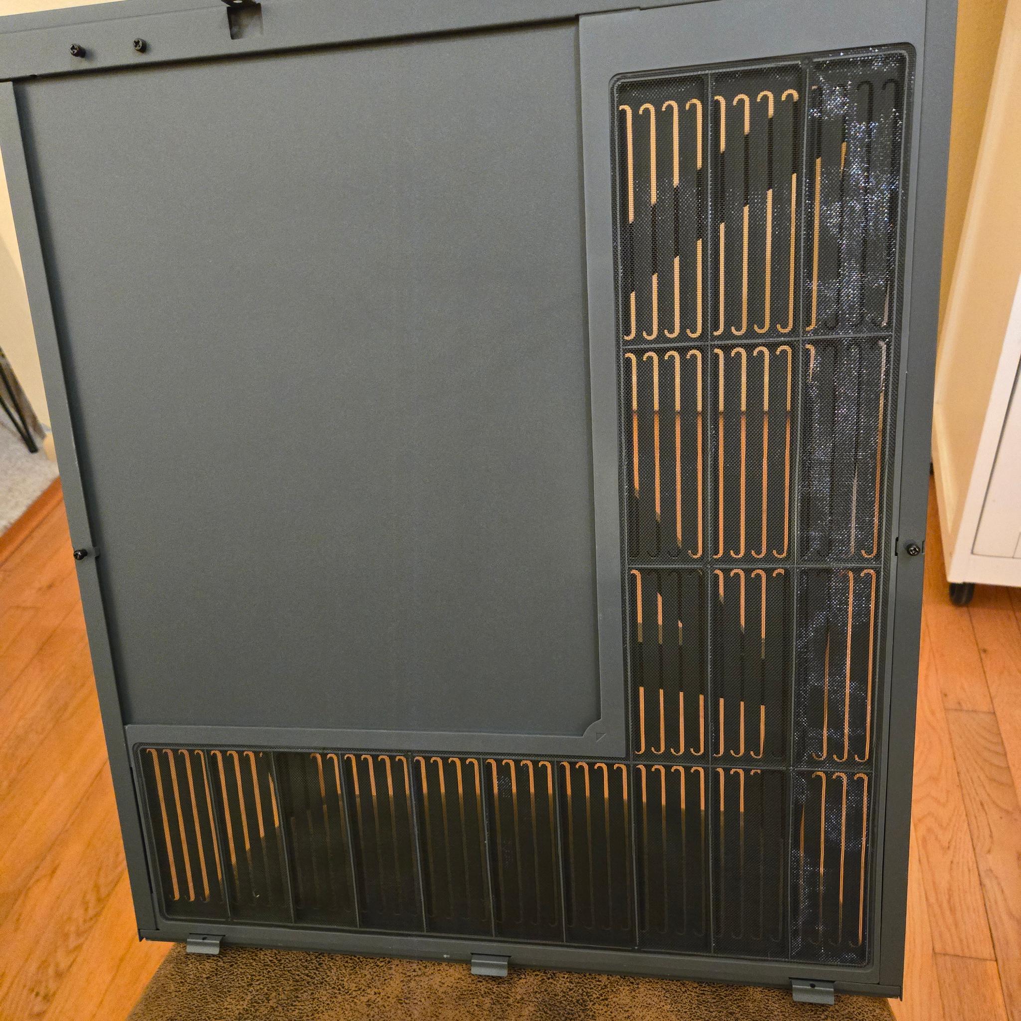 Ryzen 7 7800X3D RTX 5070 Founders Edition 32GB DDR5 Gaming PC