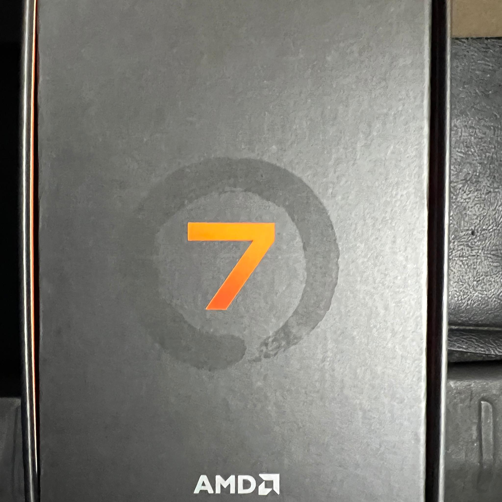 AMD Ryzen 7 7800 X3D