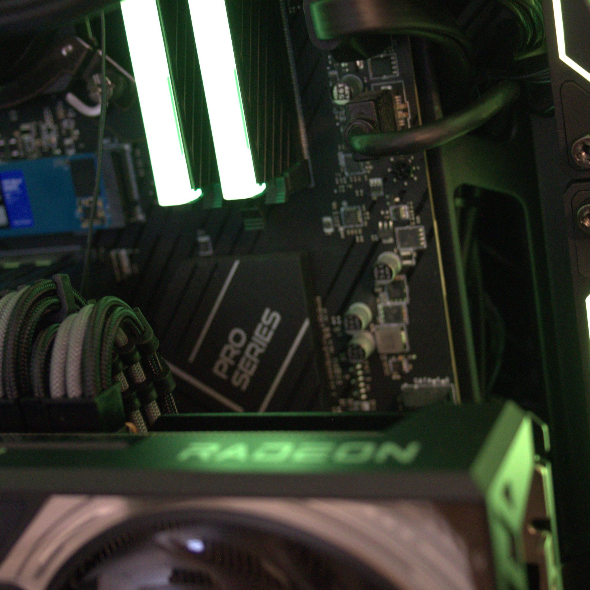 💻 RX 9070 16GB Gaming PC 💻| i7 14700f | DDR5 | 32GB RAM | WiFi/BT | Windows 11 HYTE Y40