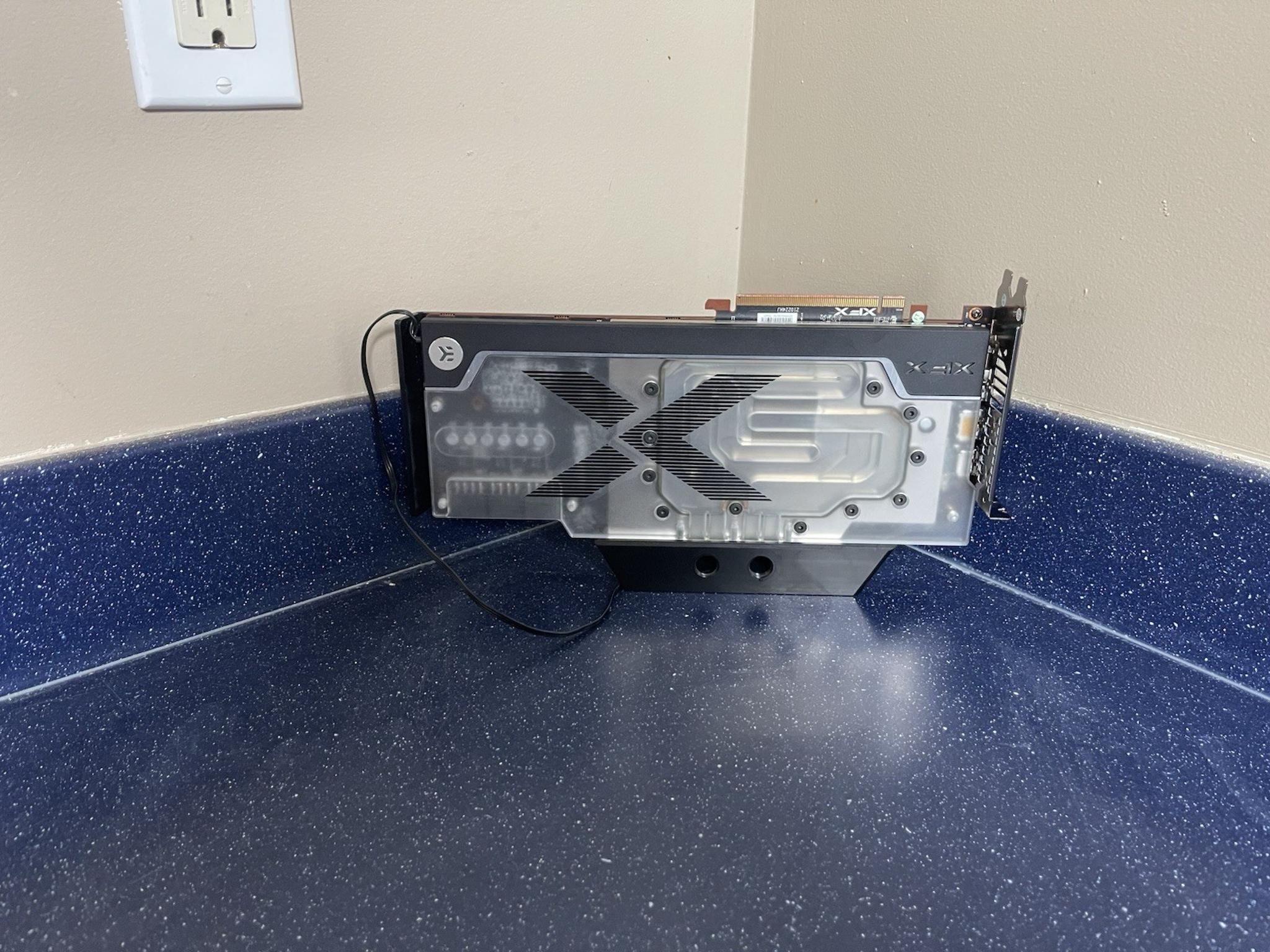 XFX Speedster MERC 319 Limited