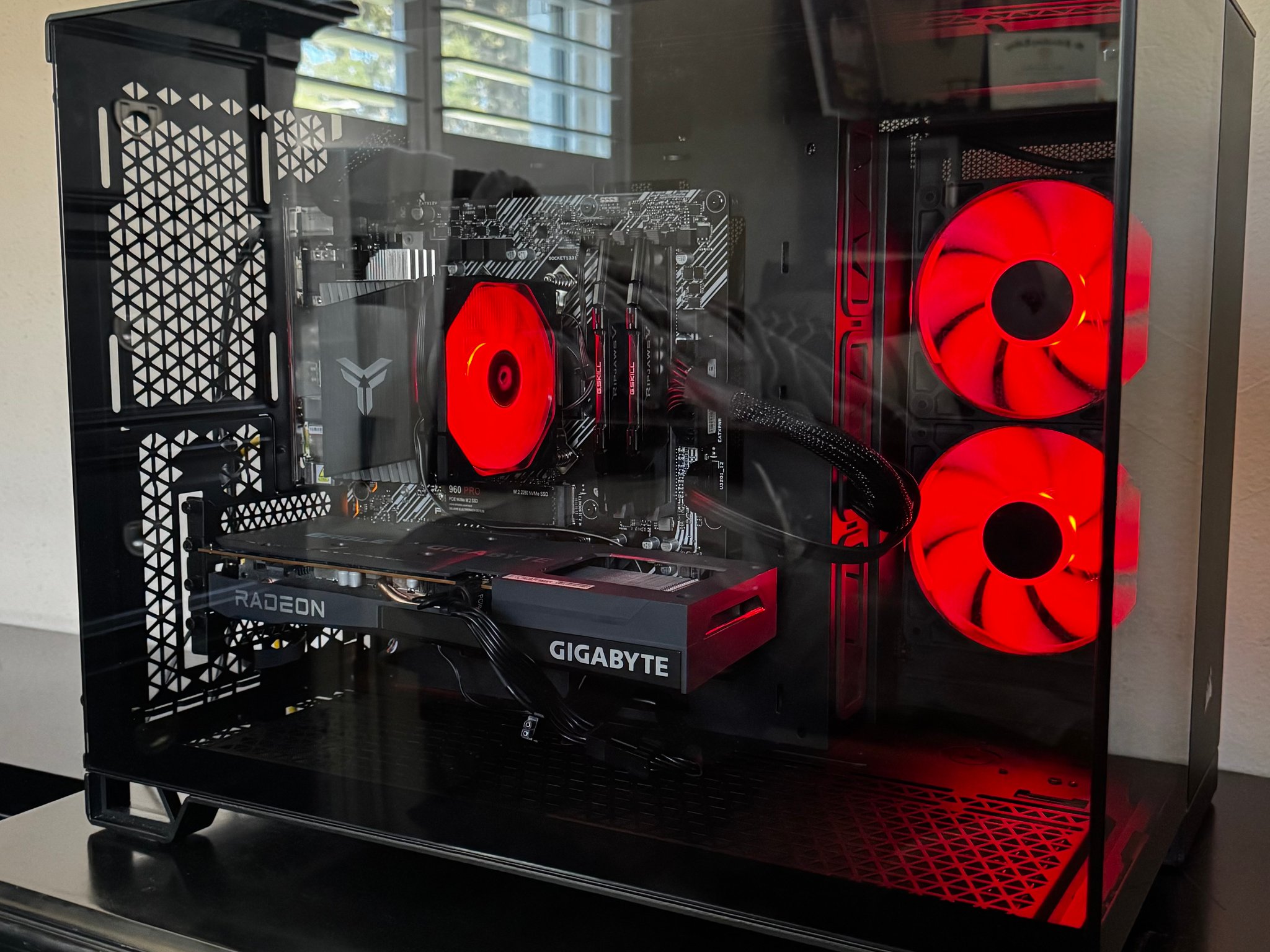 Ryzen 5 Gaming PC – RX 6600, 16GB RAM, 1TB NVMe, WiFi Motherboard