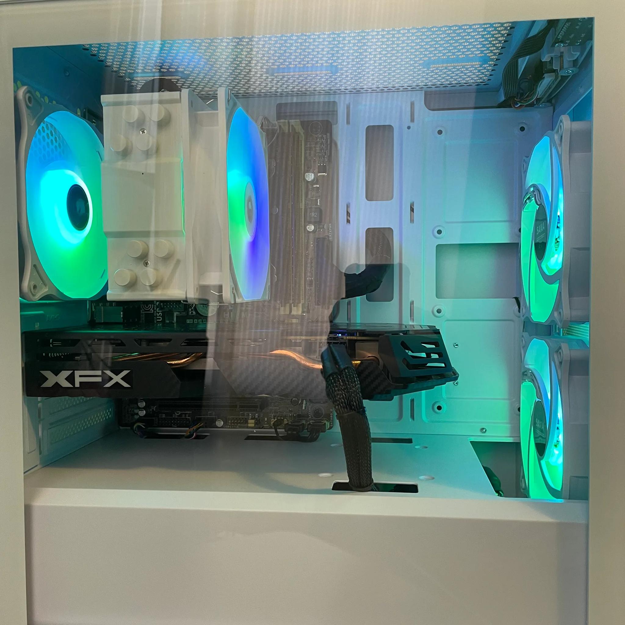 ELITE Glass Gaming PC | Intel i5 / Amd RX580 / 8GB / 600GB Win 10 Pro WiFi