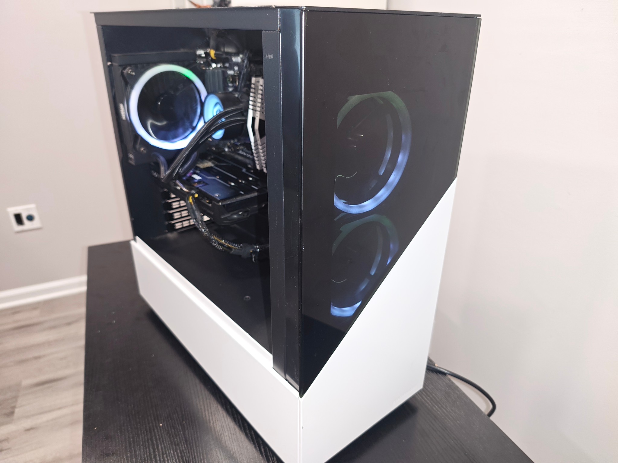 Budget mid ranged 1080p/1440p amd gaming pc!