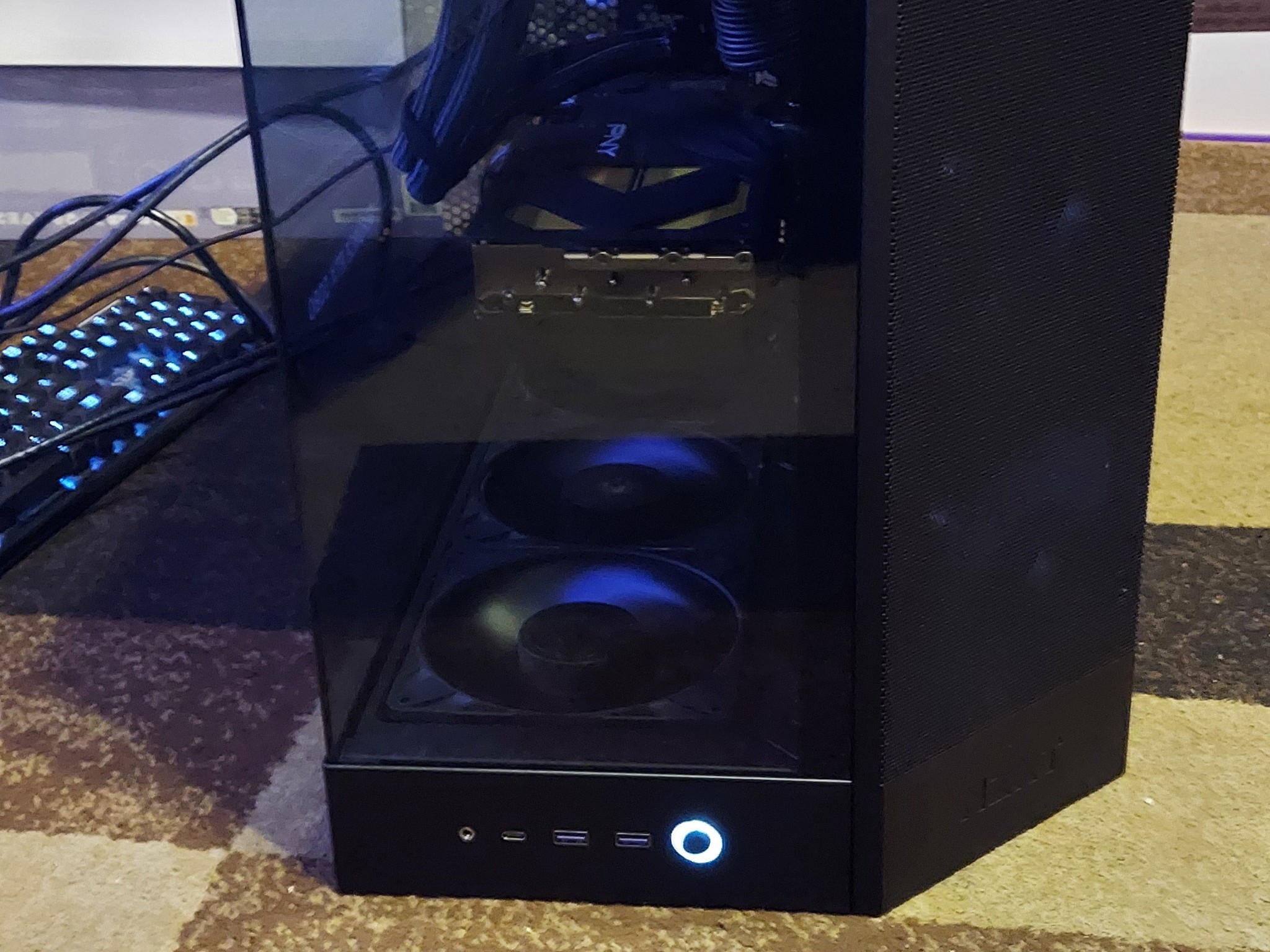 Ryzen 9850X3D/RTX 5080 Stealth NZXT H9 Flow