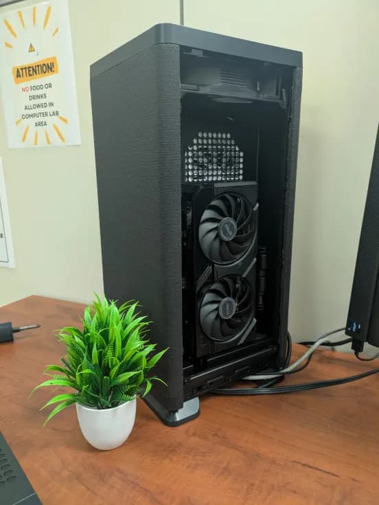 Fractal Mood Gaming PC