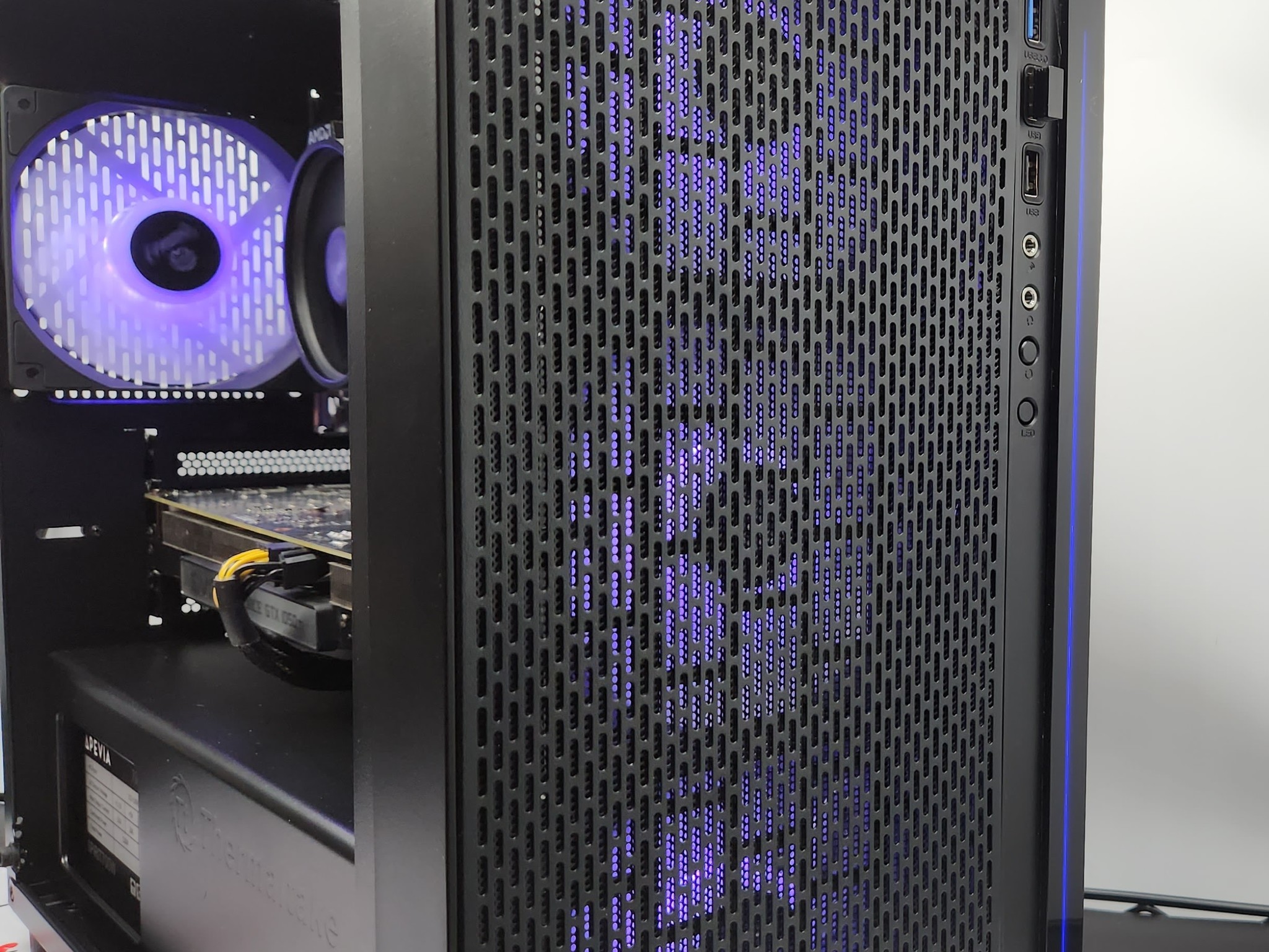 Balling on a Budget gaming PC. Ryzen 5 3600/ 16GB DDR4/ 1TB SSD/ GTX 1050 TI 