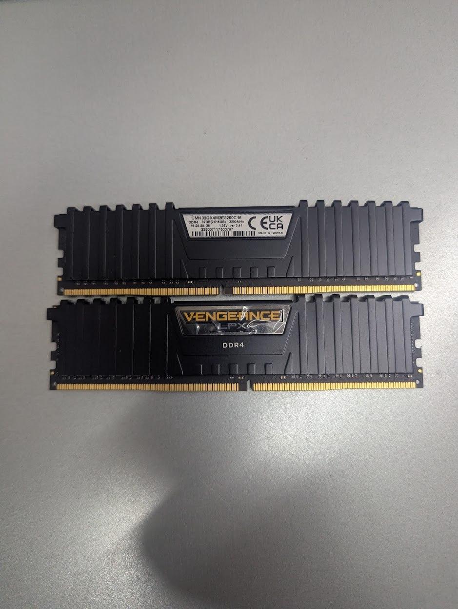 💠 Corsair Vengeance LPX 32GB (2x16GB) DDR4-3200 CL16 RAM | CMK32GX4M2E3200C16