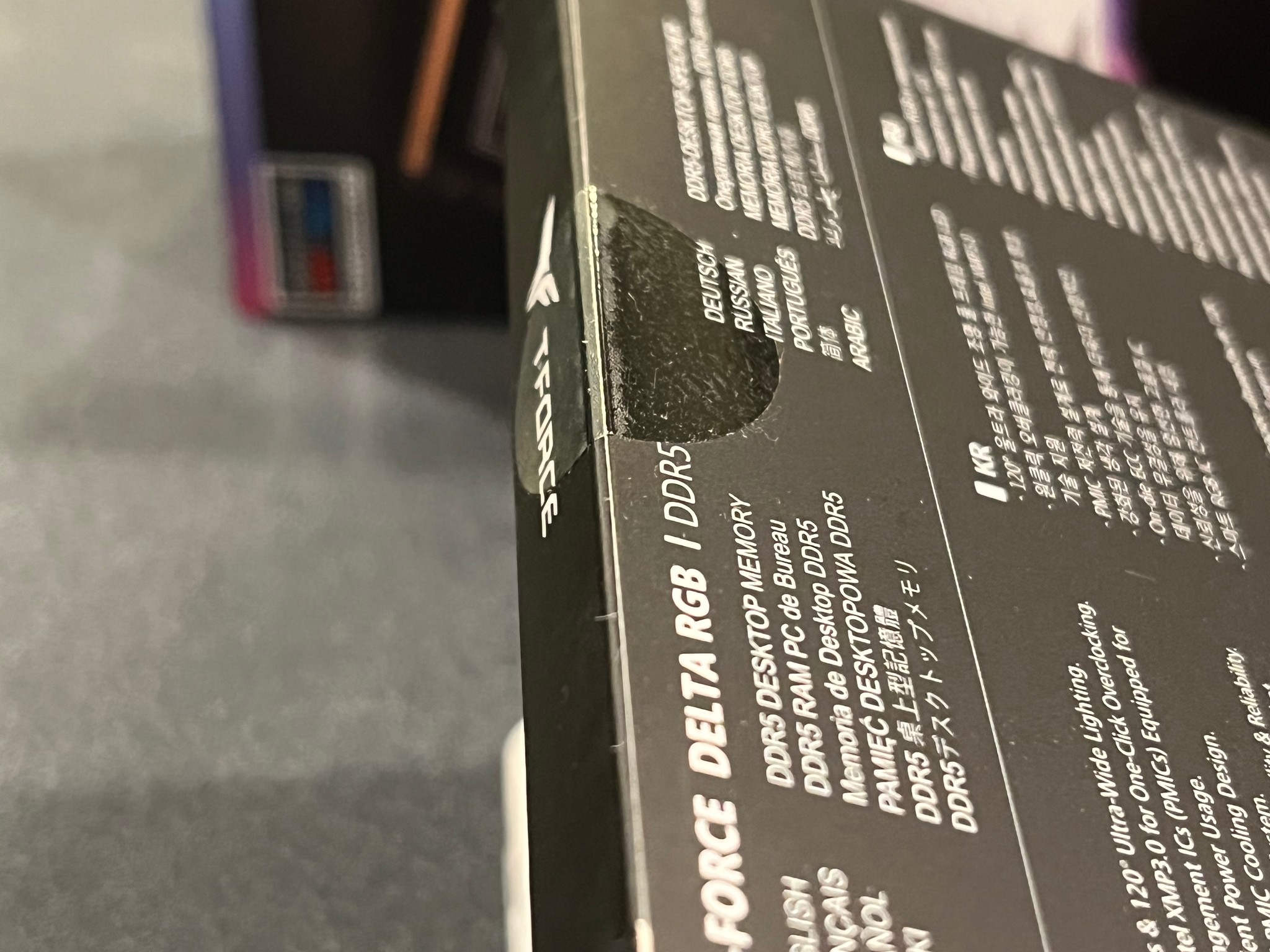 SEALED BLACK DDR5 6000 16GB T-FORCE DELTA - NEW