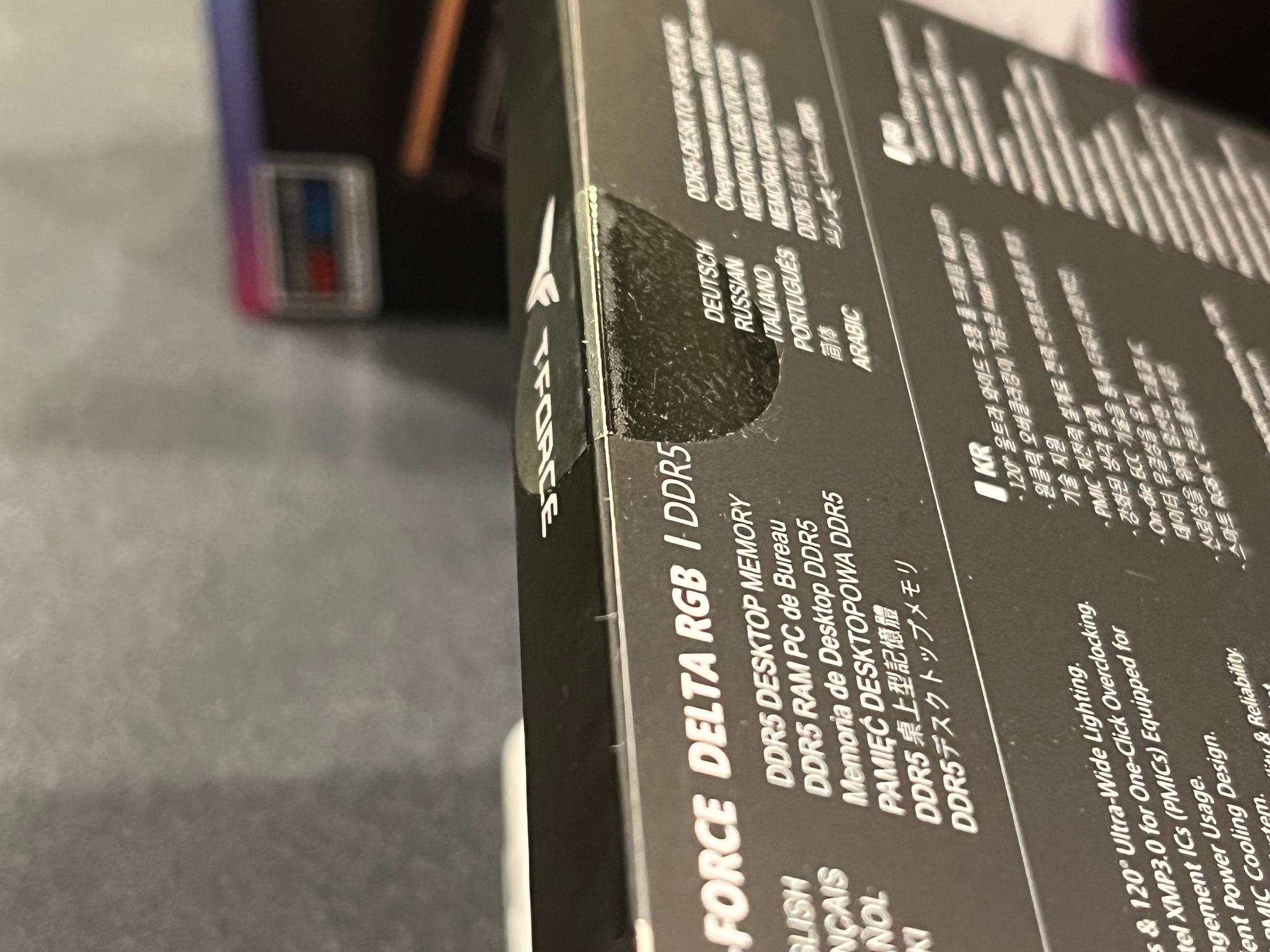 SEALED BLACK DDR5 6000 16GB T-FORCE DELTA - NEW