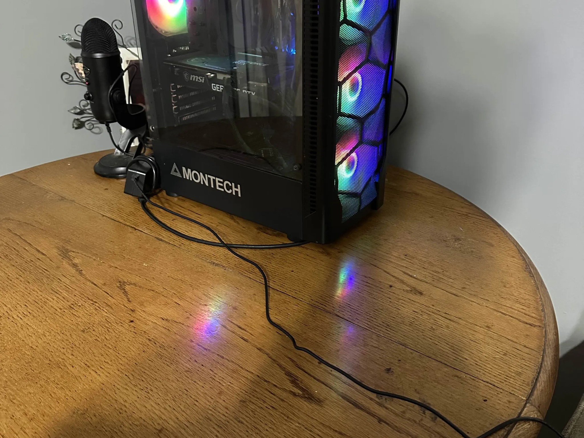 Beginner Content Creator Gaming PC | Intel I7 12700k | RTX 3060 12GB | 32GB DDR4 RAM | 1TB SSD |