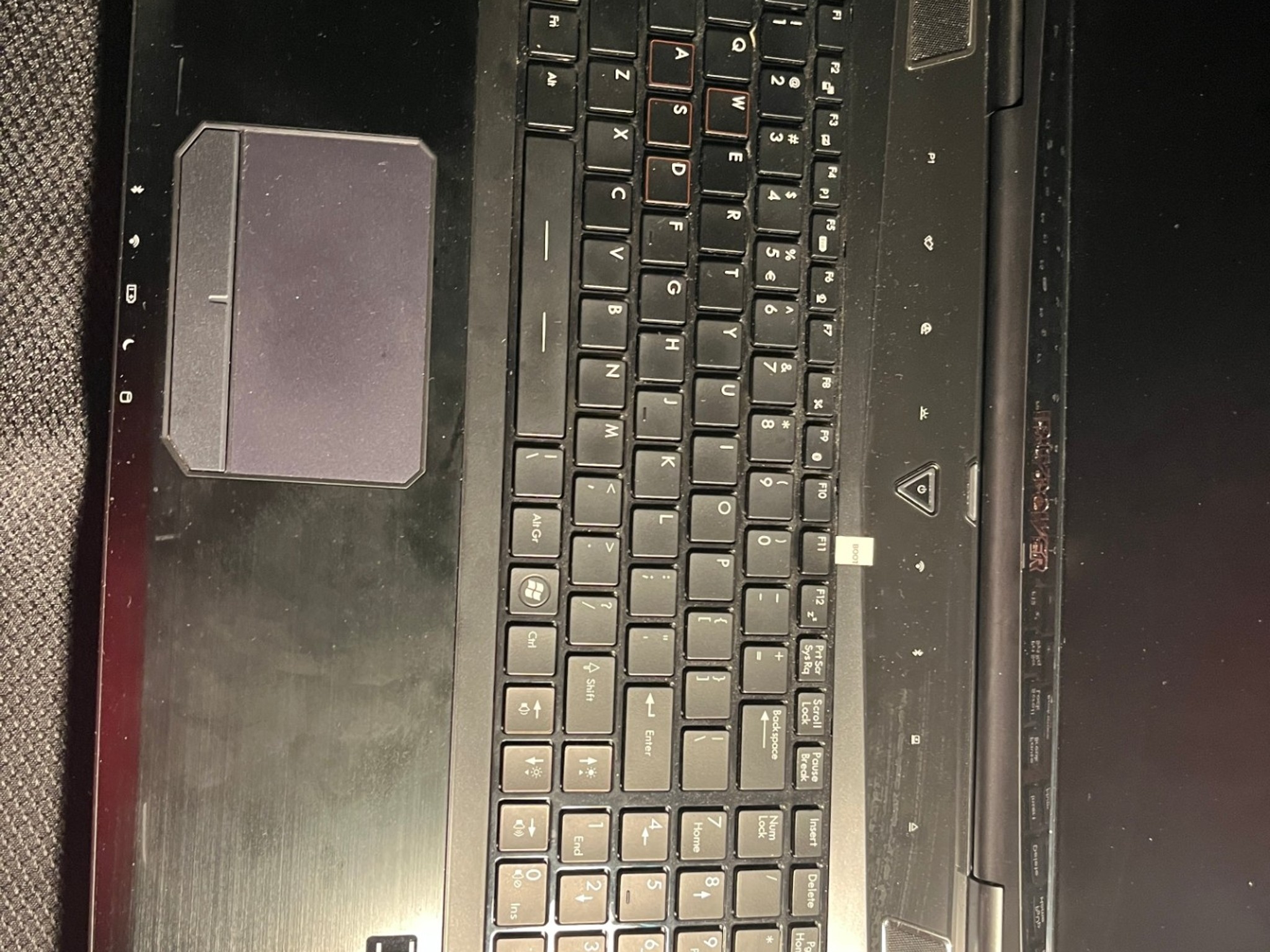 iBUYPOWER Valkyrie CZ-17 Gaming Laptop | Intel Core i7 | GTX 670M | 320GB SSD