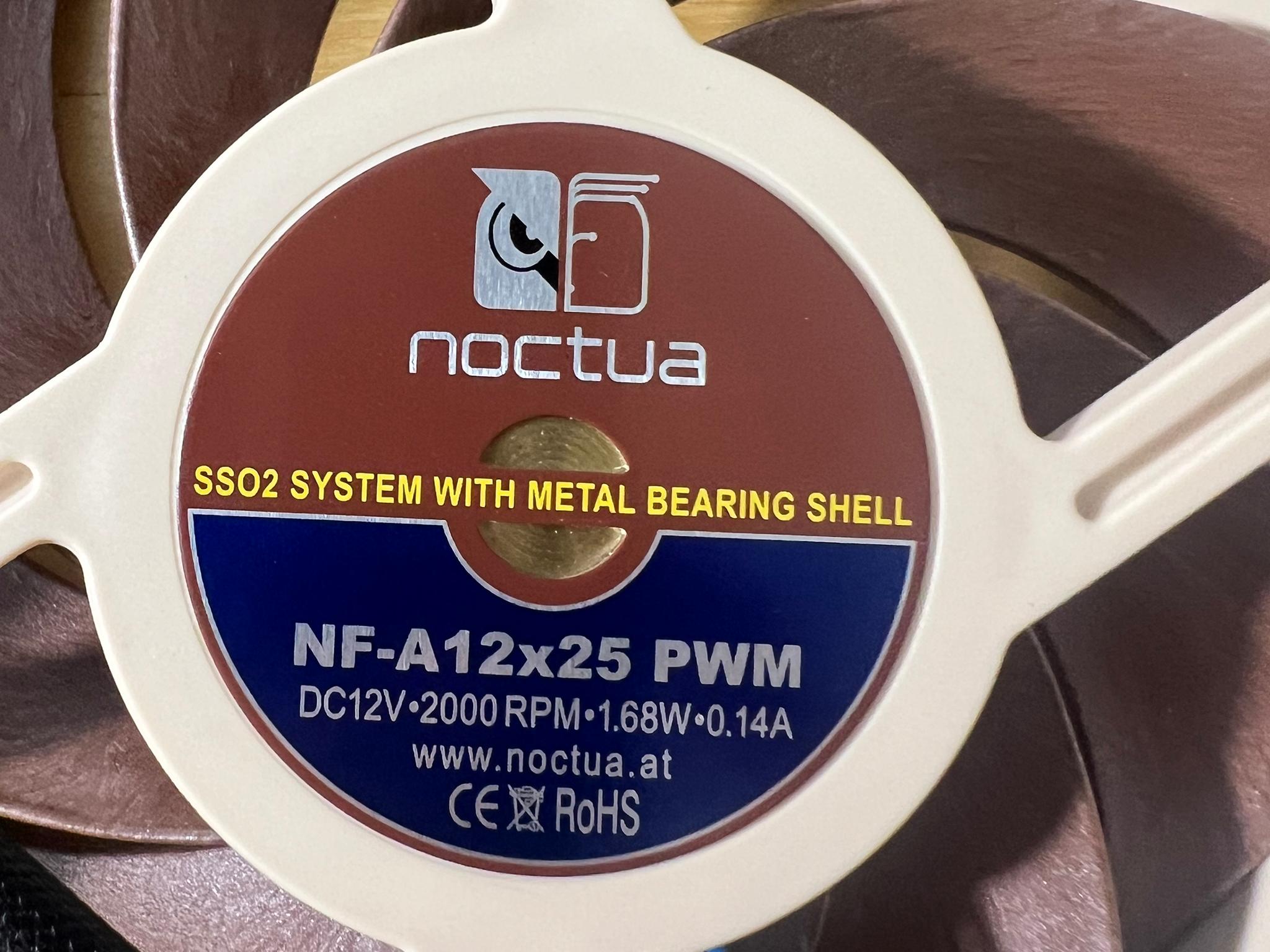 Noctua NF-A12x25 120mm case fan.
