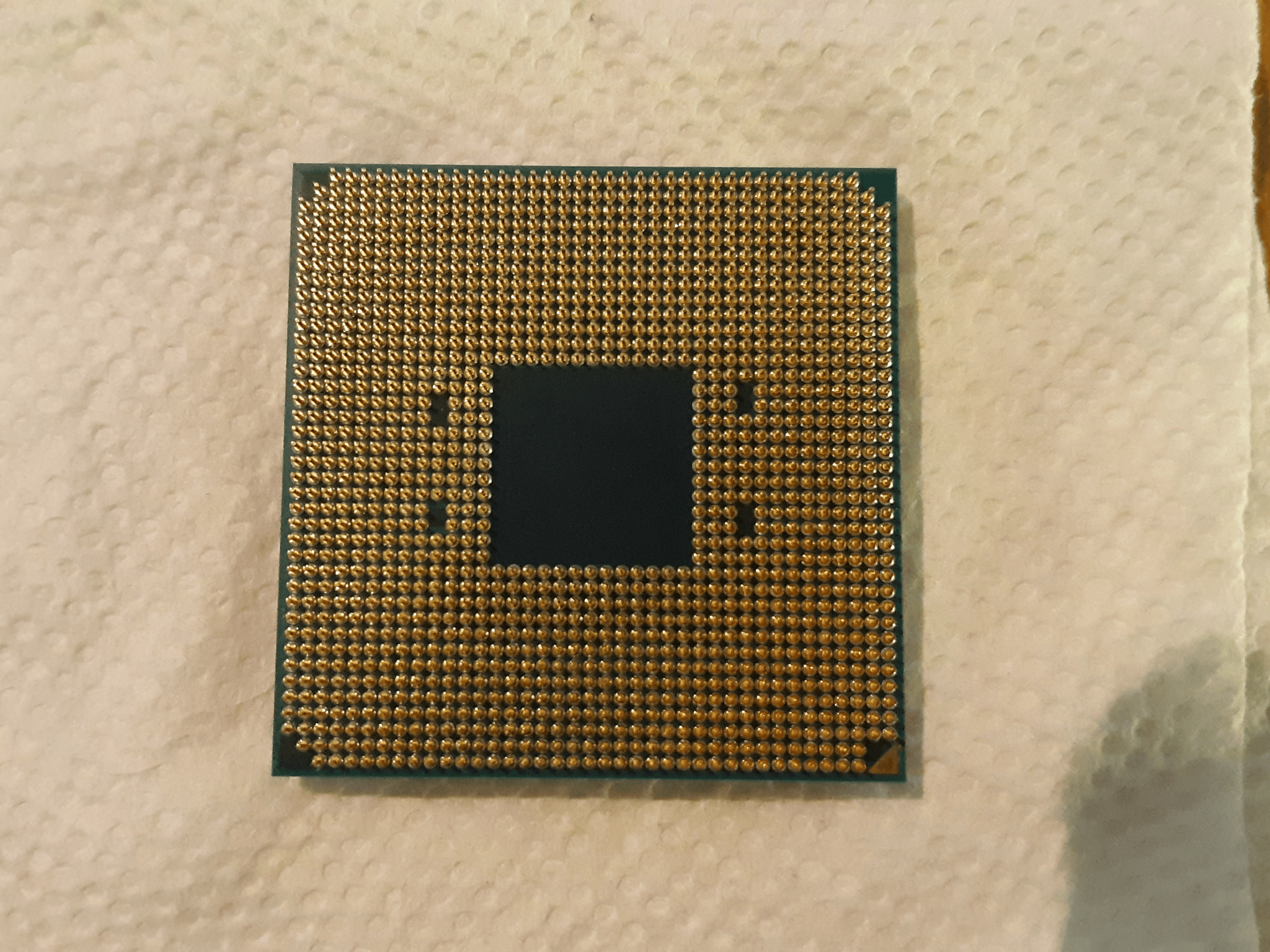 AMD Ryzen 5 2600X, 6C/12T CPU, 3.6 GHz, Socket AM4