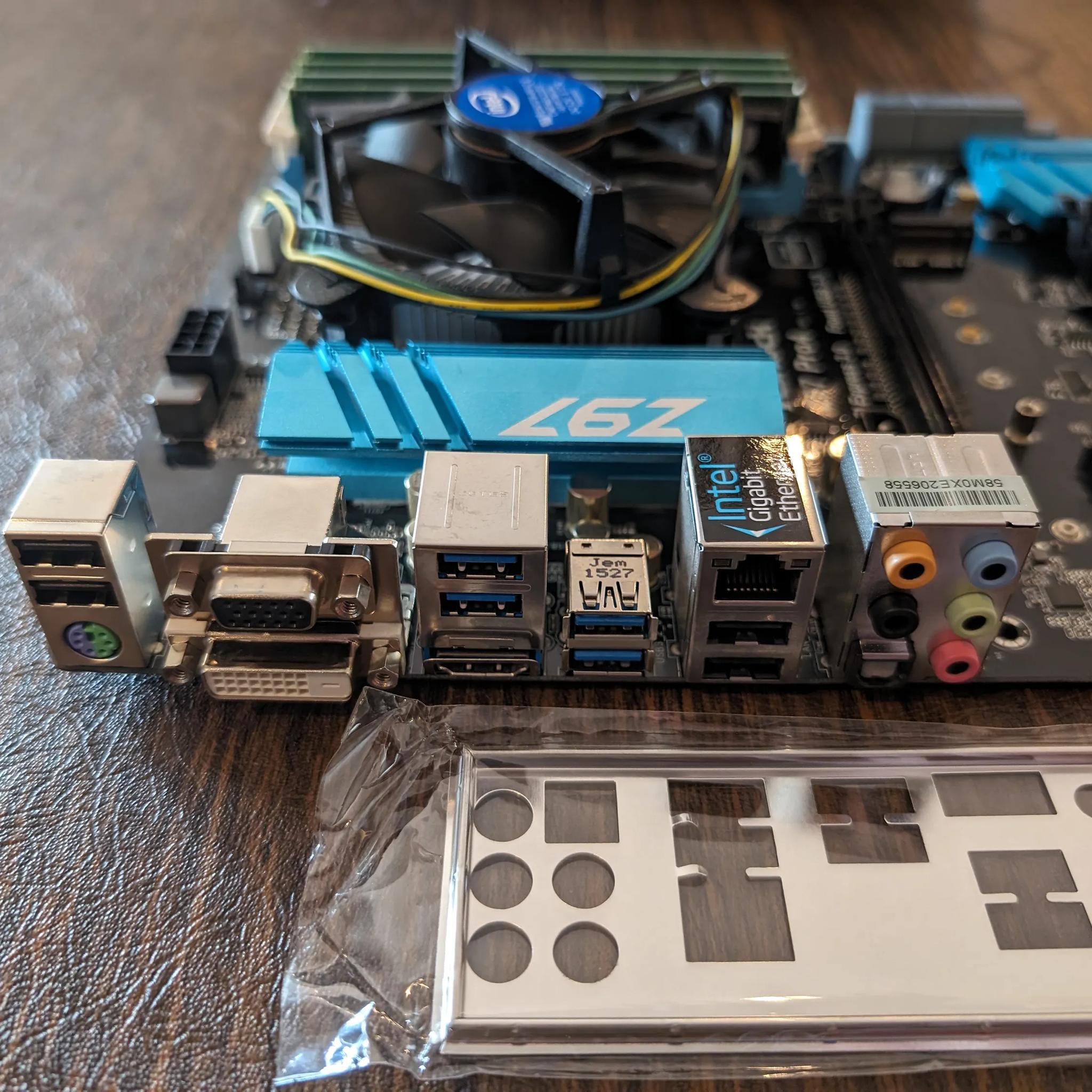 Combo: Motherboard/CPU/Memory - Intel Xeon Processor E3-1231 v3 - Asrock Z97 Pro4 - Crucial 32gb Mem