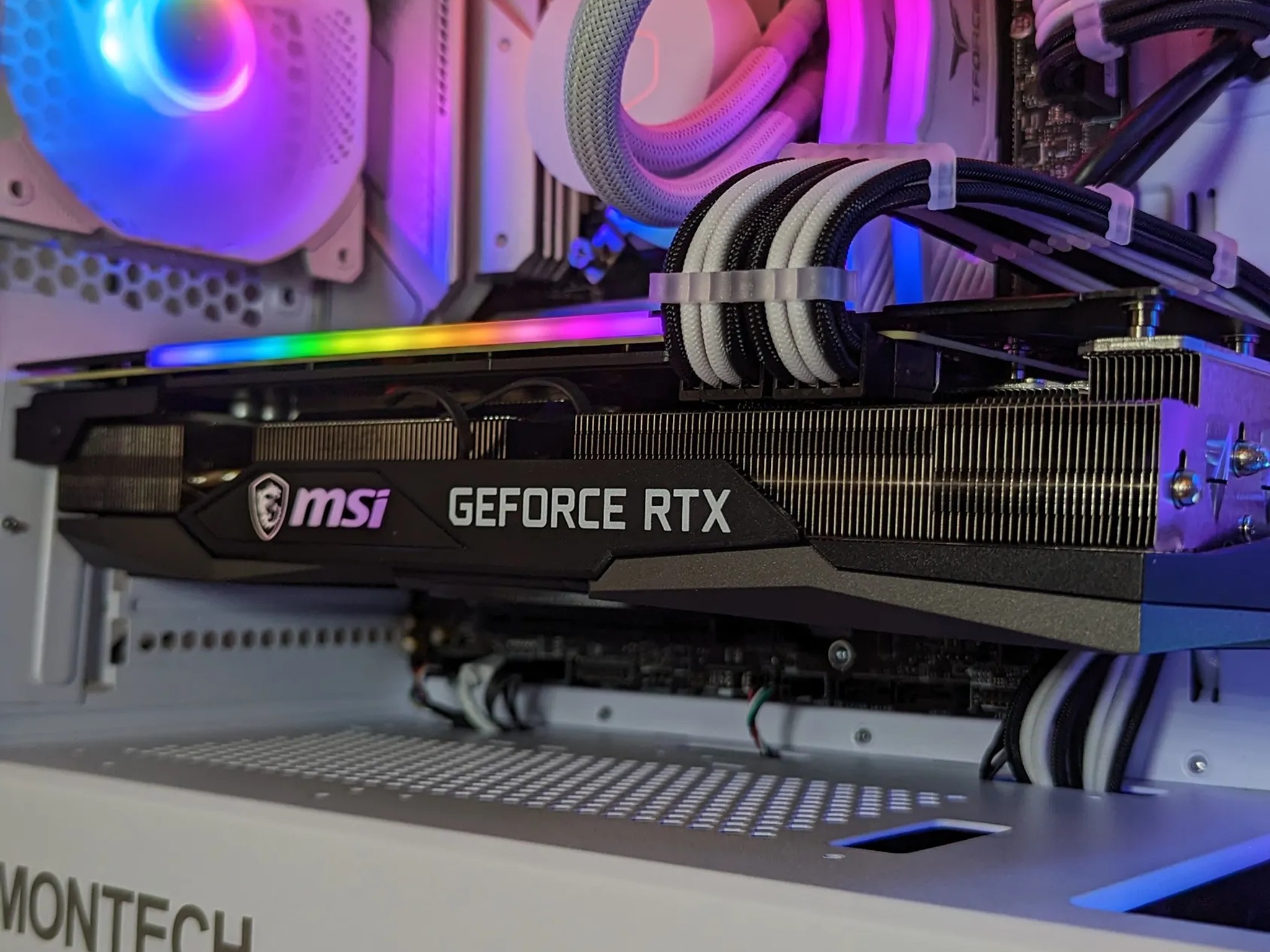 RTX 3070ti // i5 12600K // 16GB 3600Mhz DDR4 // 1TB Gen4 NVMe // WiFi