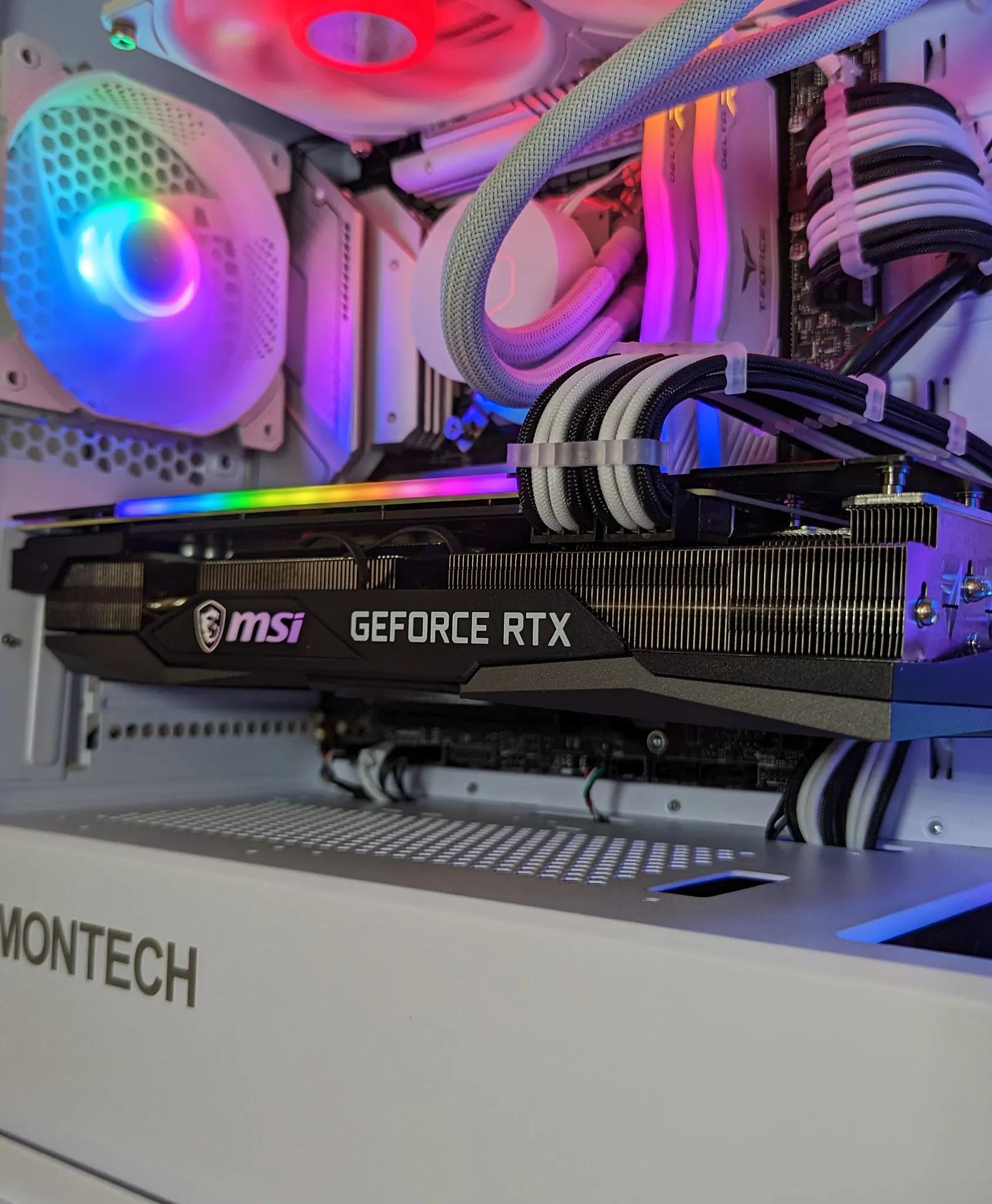 RTX 3070ti // i5 12600K // 16GB 3600Mhz DDR4 // 1TB Gen4 NVMe // WiFi