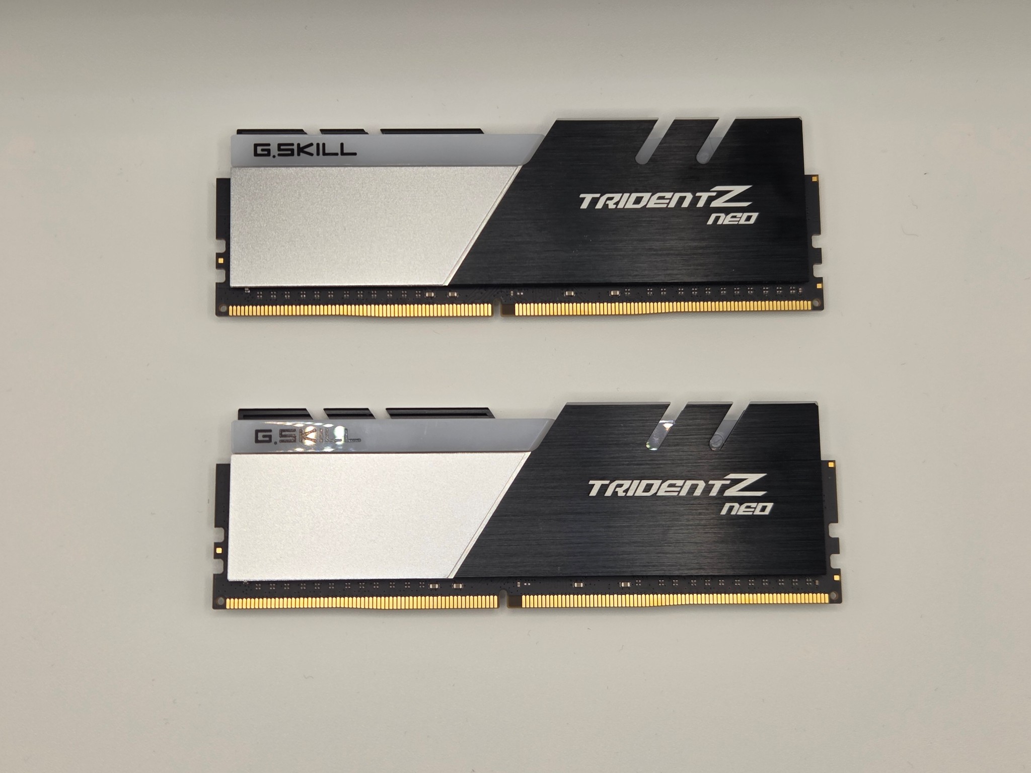 G.Skill TridentZ CL18 DDR4-3600 64gb (32GBx2)