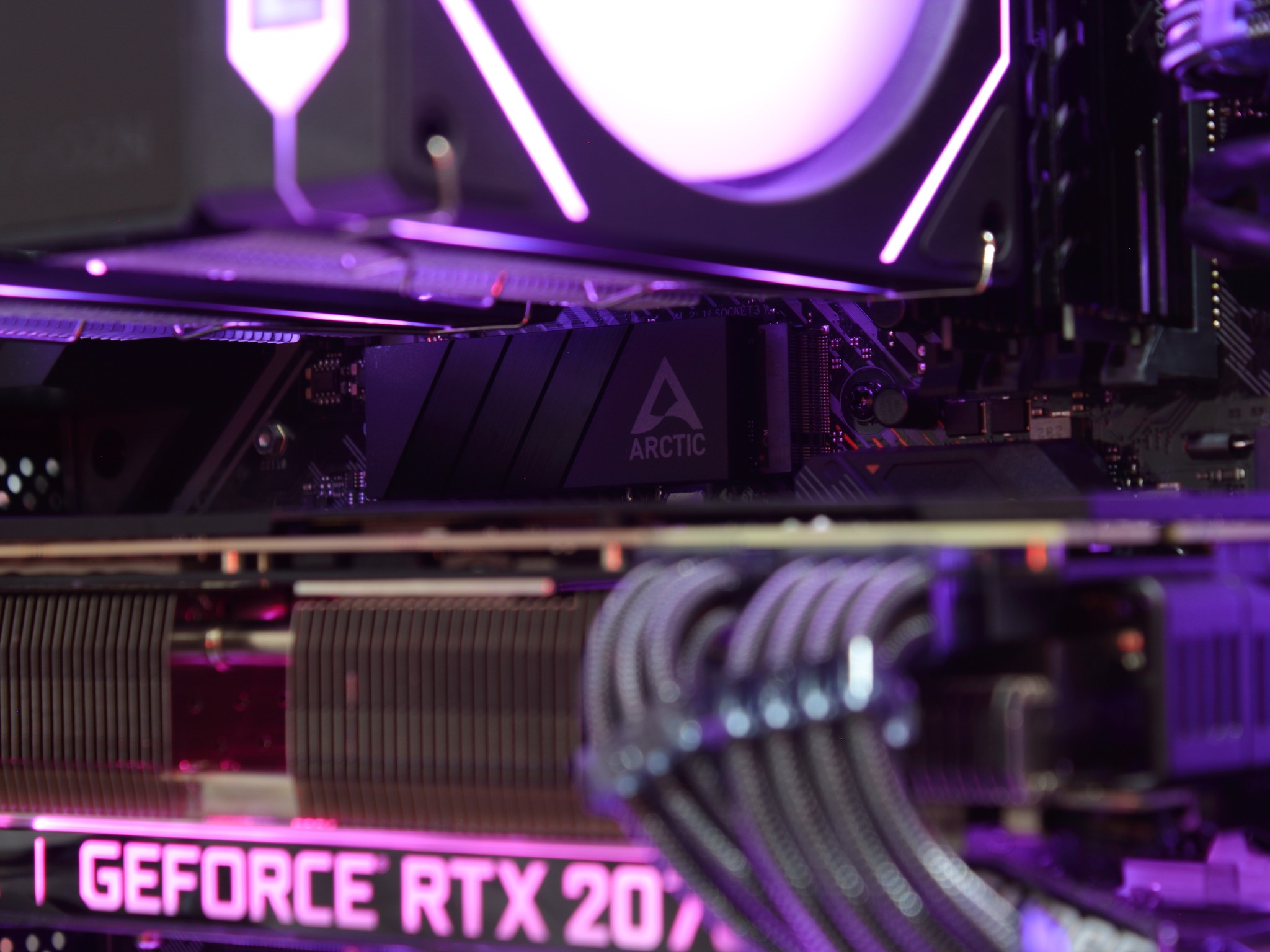 2070S | 3700X | 32GB DDR4 | 1TB NVME