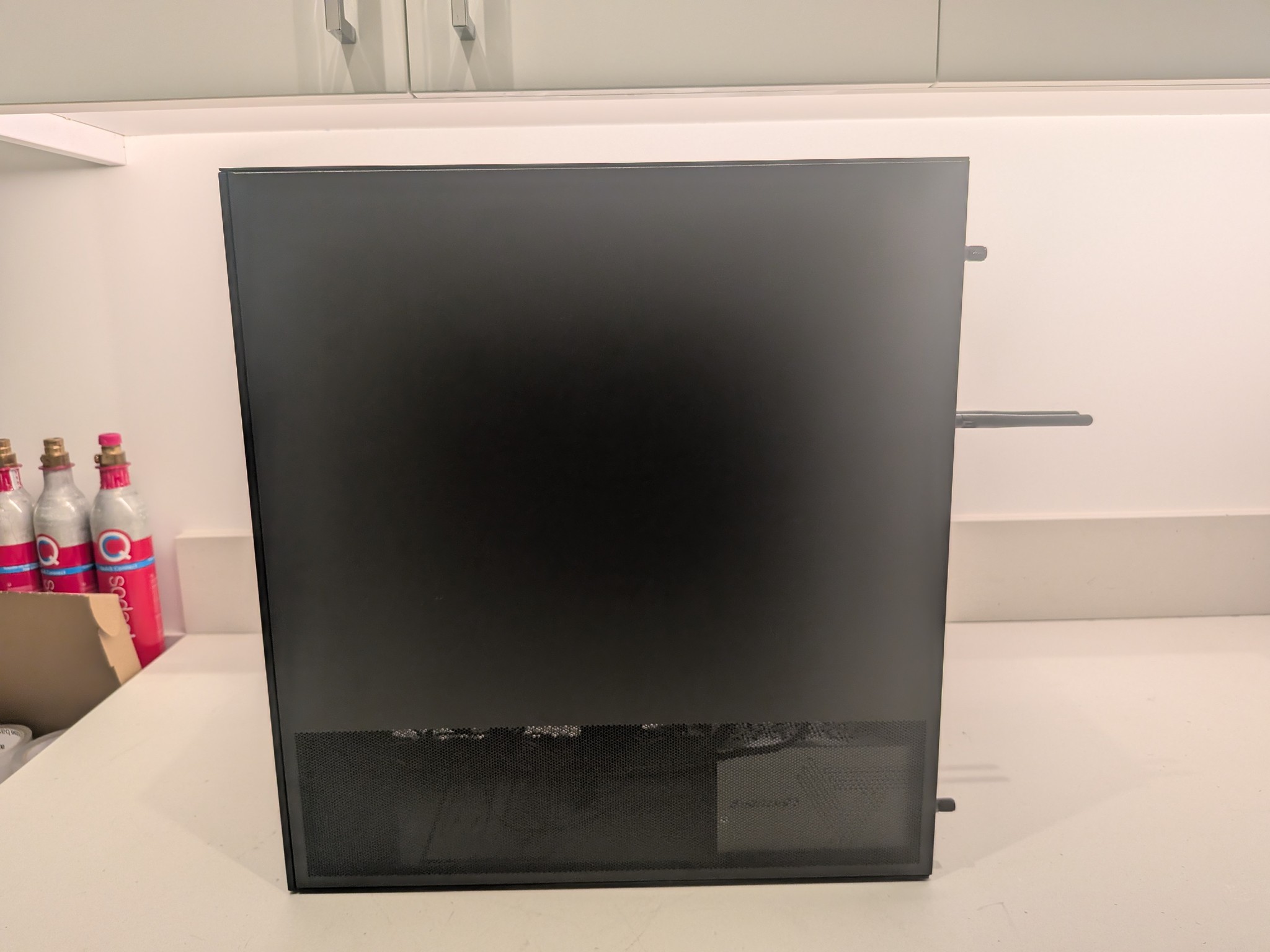 4K Powerhouse - RTX 5080, Ryzen 7 7800X3D, 32 GB DDR5, 2 TB, Liquid Cooled, RGB
