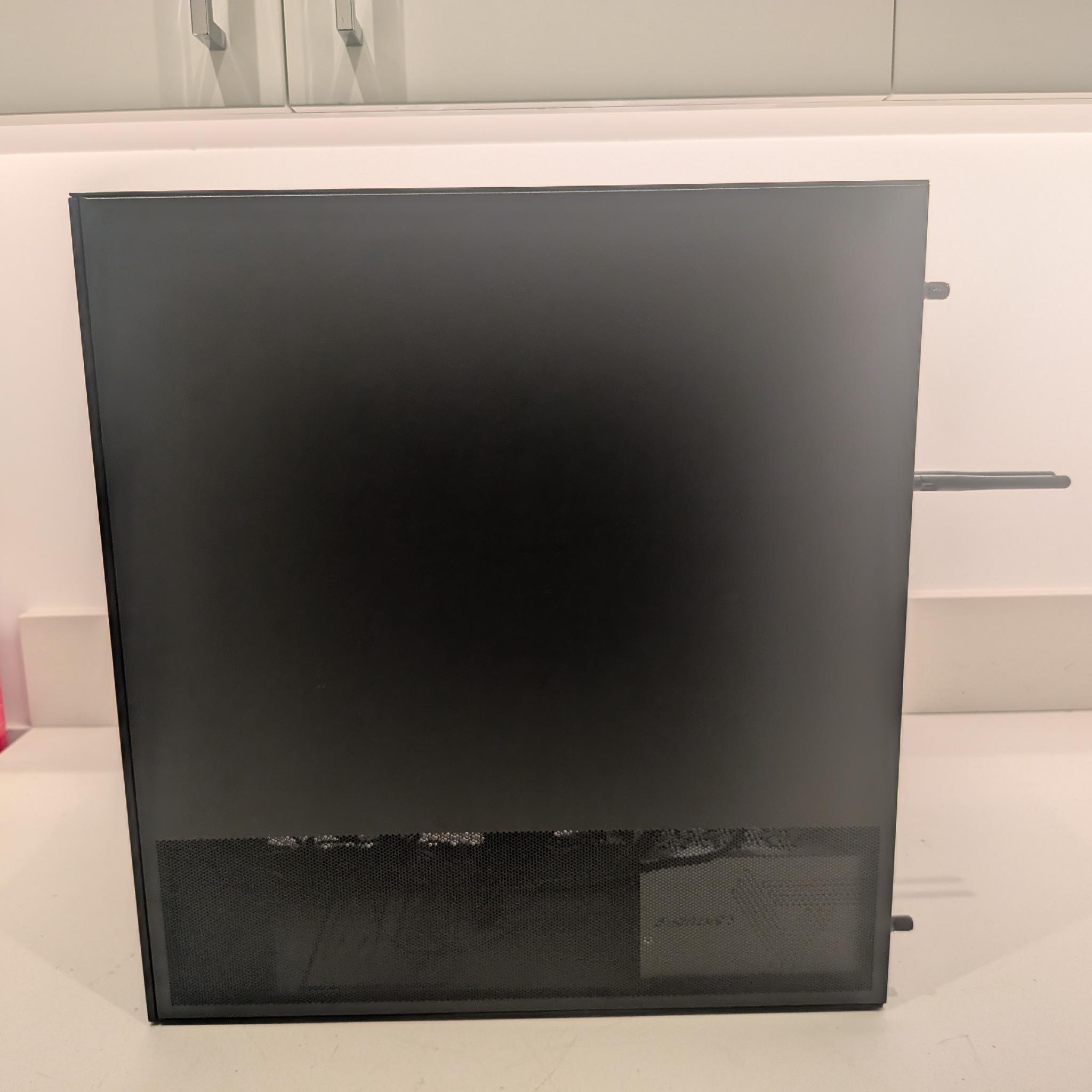 4K Powerhouse - RTX 5080, Ryzen 7 7800X3D, 32 GB DDR5, 2 TB, Liquid Cooled, RGB
