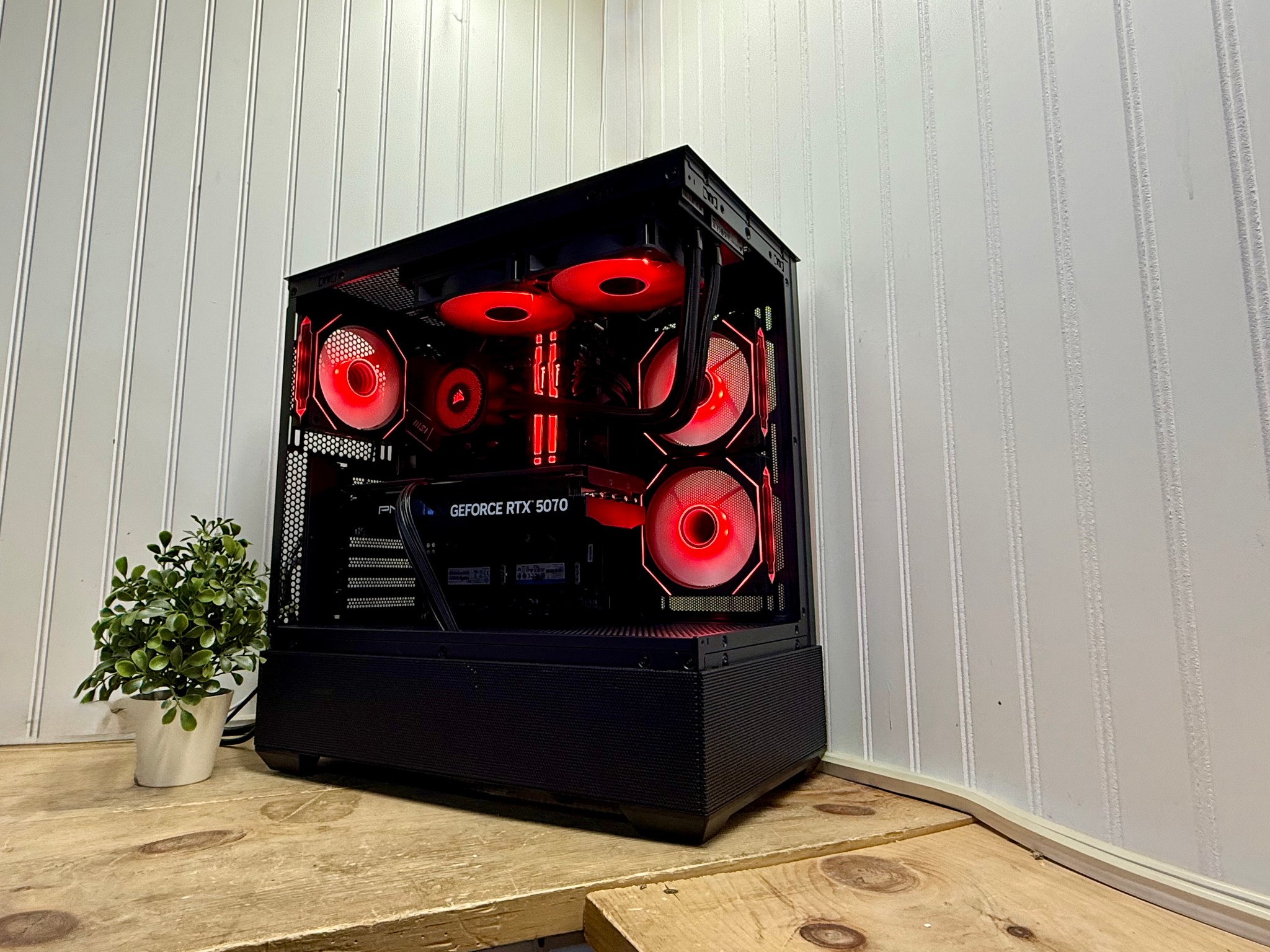 BLACK FRIDAY WEEK 1 DARK FORCE 13700kf/5070/32g ddr5/2TB NVME+2TB SSD/750watt psu/240mm AIO