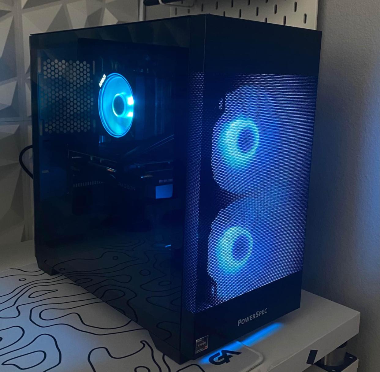 High End All Black Gaming Pc (5800x3D RX 7600 16GB RAM WIFI)