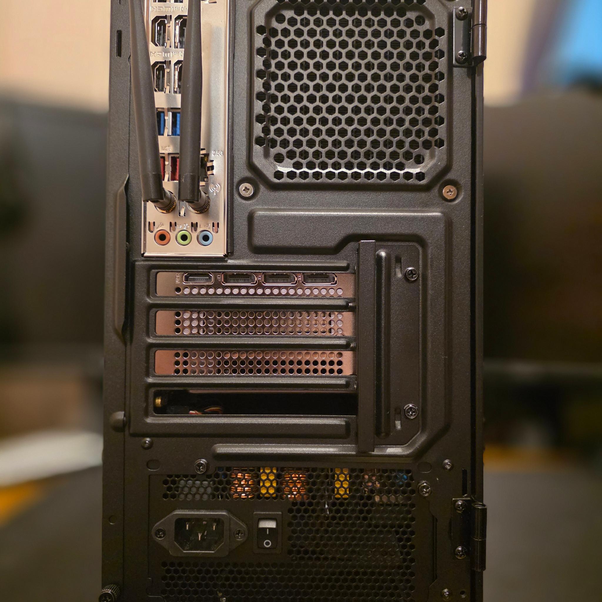 NVIDIA GeForce RTX 4080s, i7-13700KF Liquid Cooled mATX (Perfect Condition)