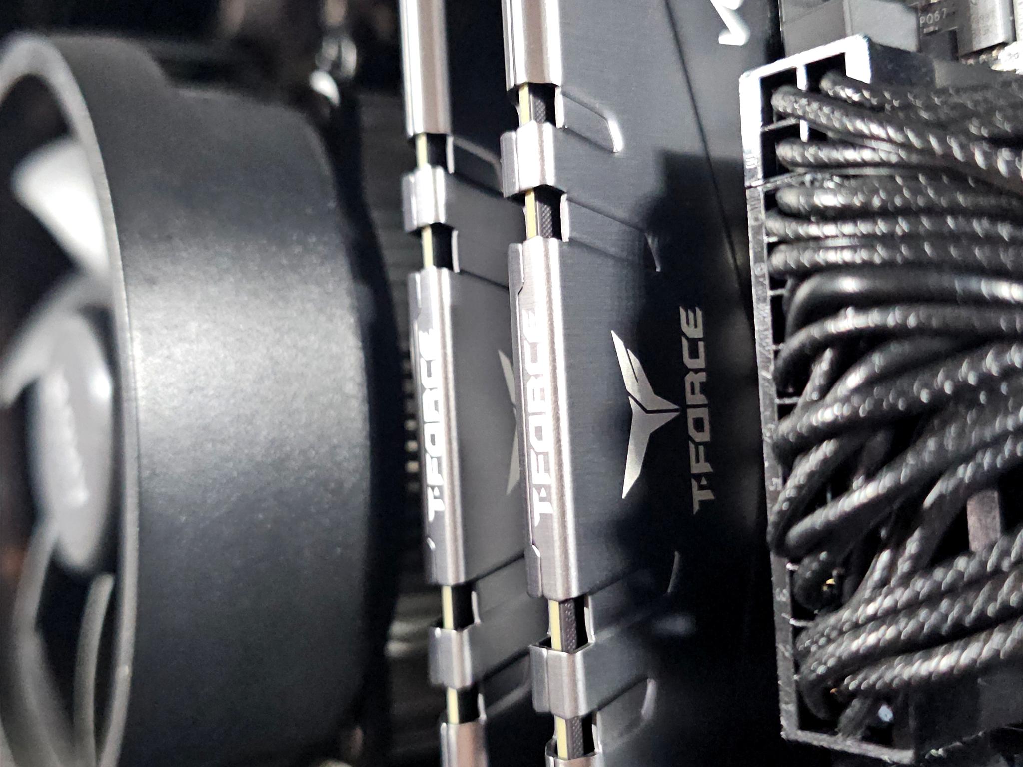 RTX 3070 / Ryzen 5 3600 / 16GB DDR4 / 1TB SSD / 1080p-1440p darkFlash