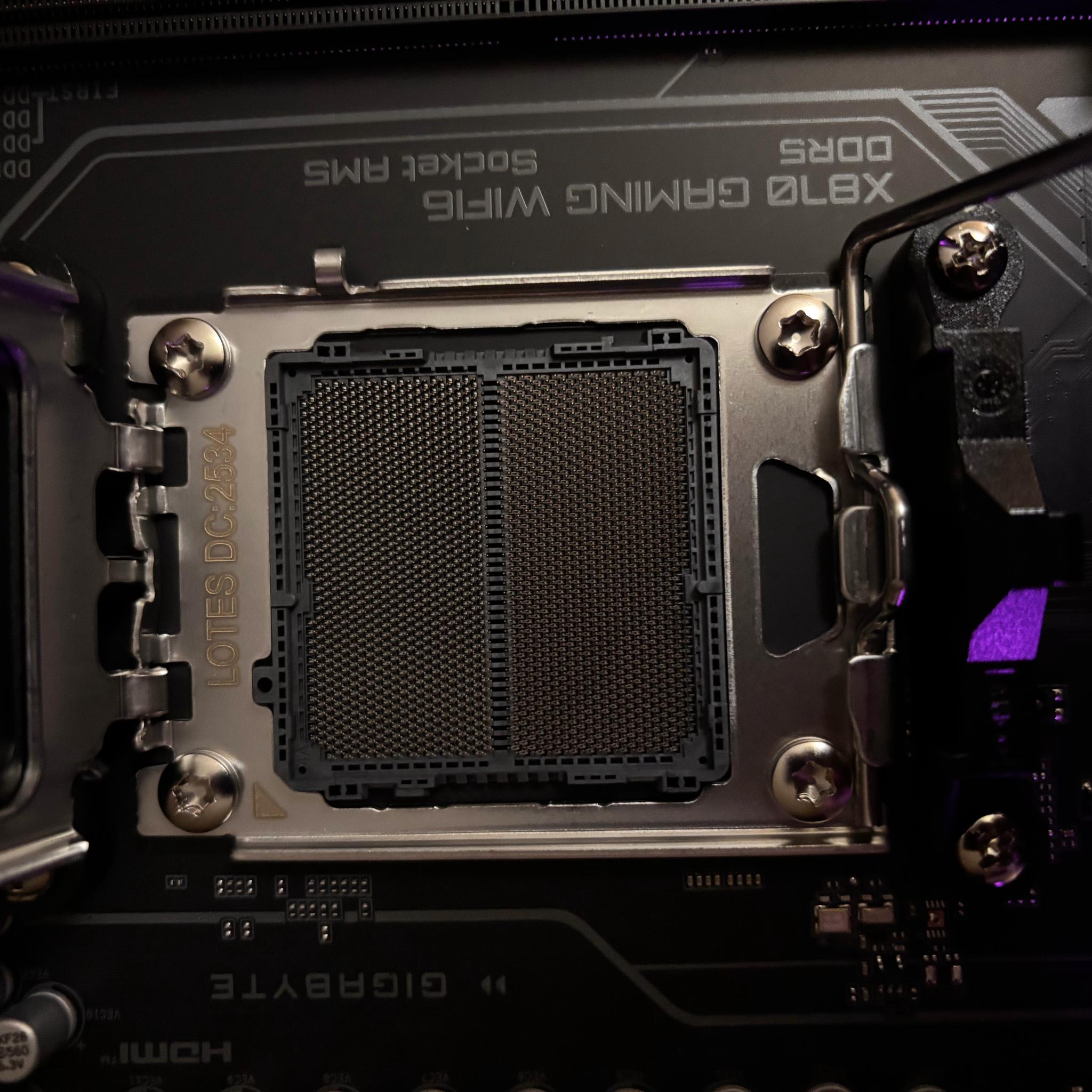 Gigabyte x870 gaming wifi6
