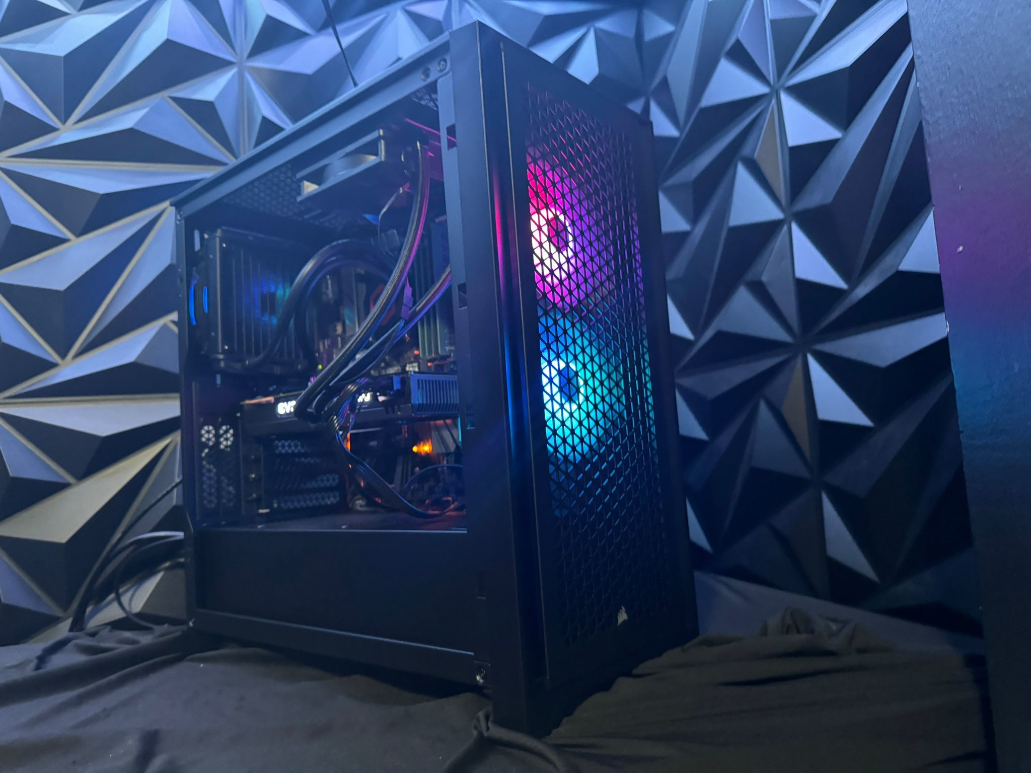 💧🛡️ Liquid Legacy 💧🛡️ i5 8500| GTX 1070| 2.25 TB Storage| 28 GB DDR4|