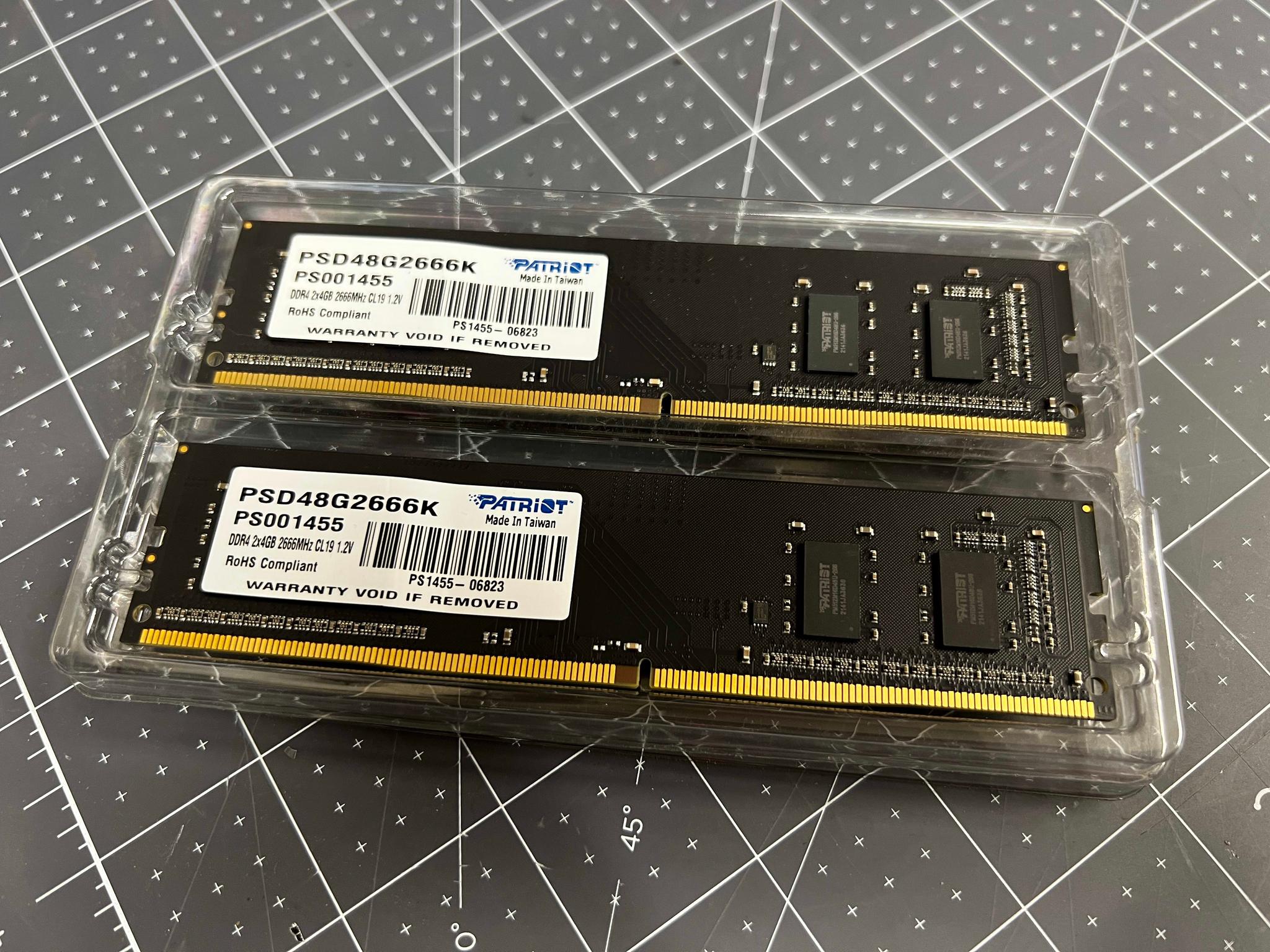 Patriot 8 GB (2 x 4 GB) DDR4-2666Mhz CL19