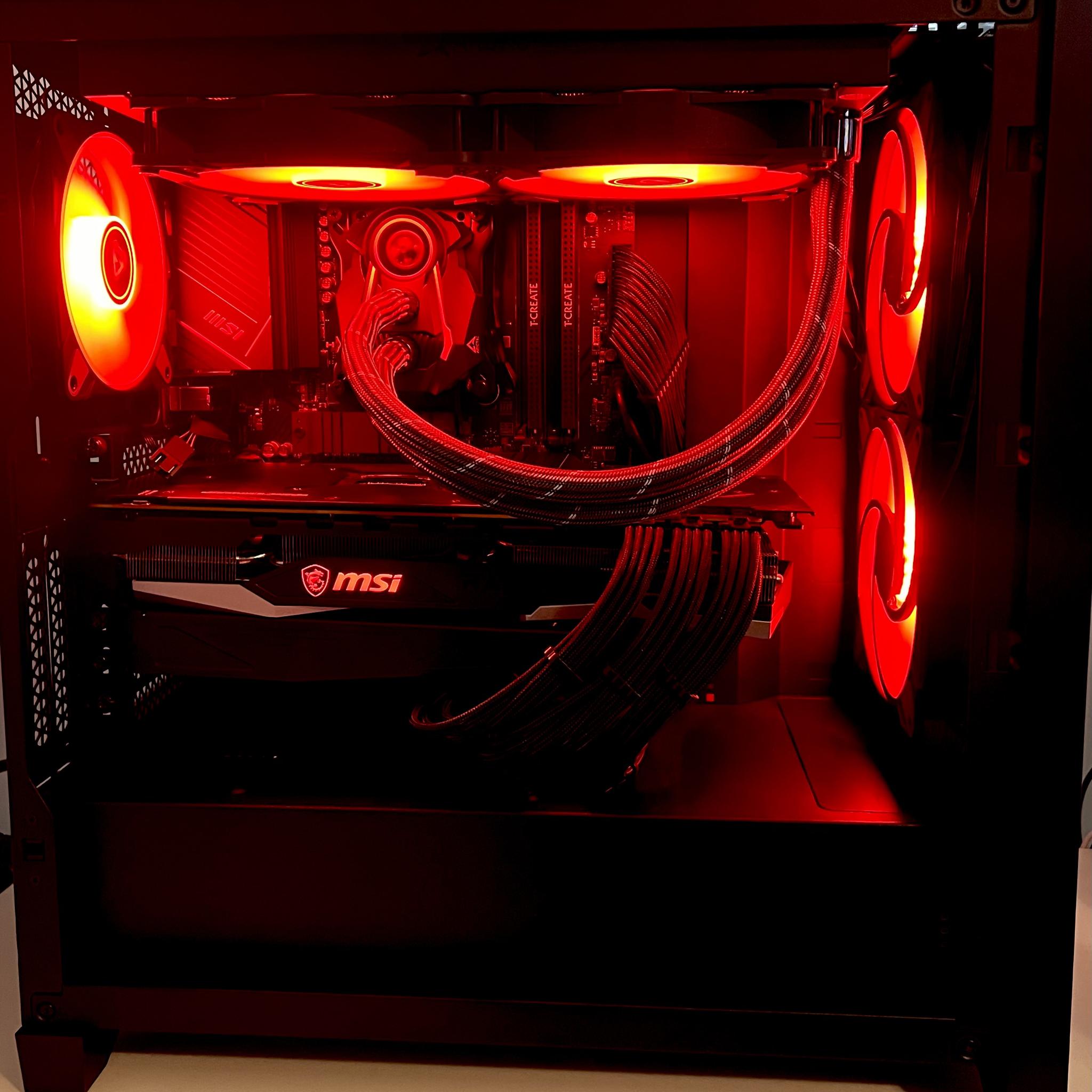 RX 7900 XTX w/ Ryzen 7 7700X - 4K Gaming PC with RGB Fans
