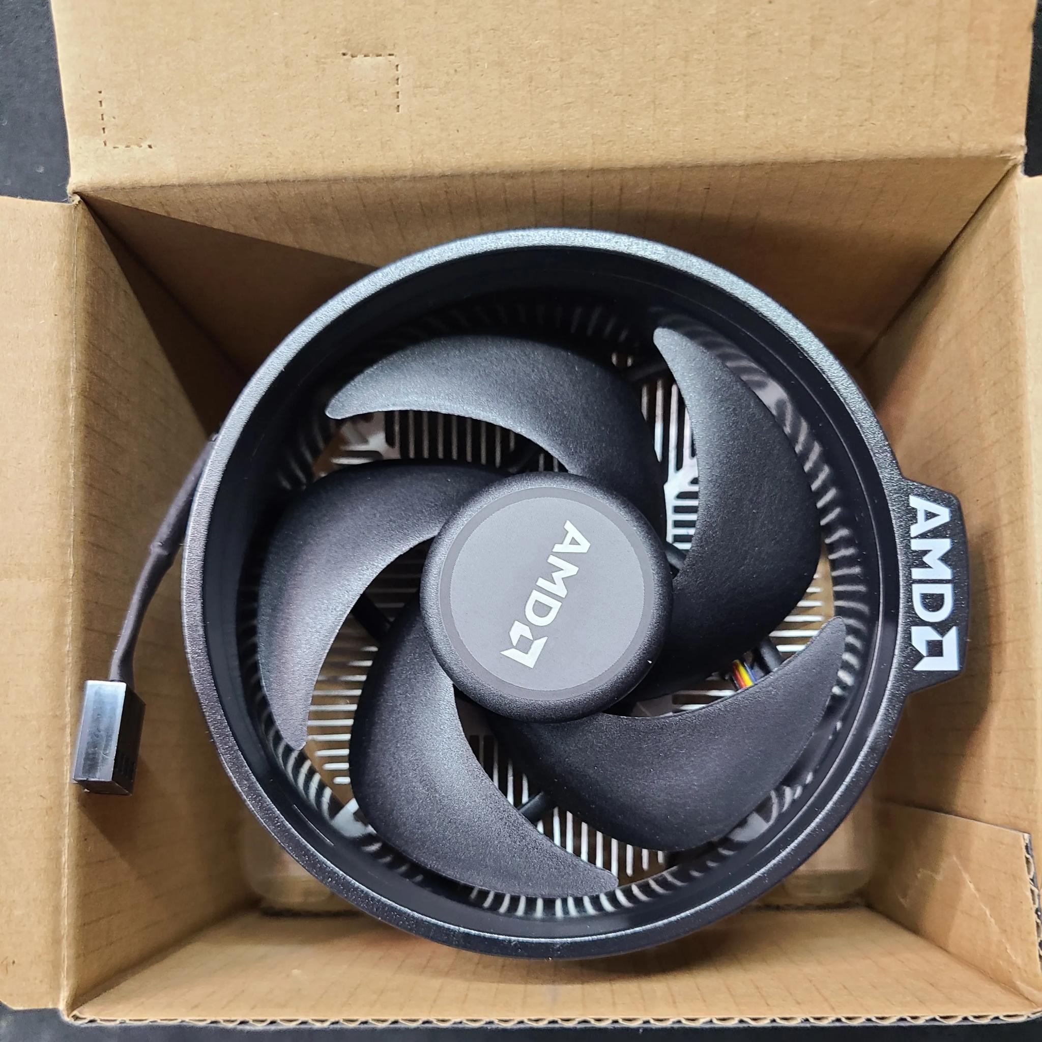 AMD Wraith Stealth Socket AM4 4-Pin Connector CPU Cooler with Aluminum Heatsink NIB