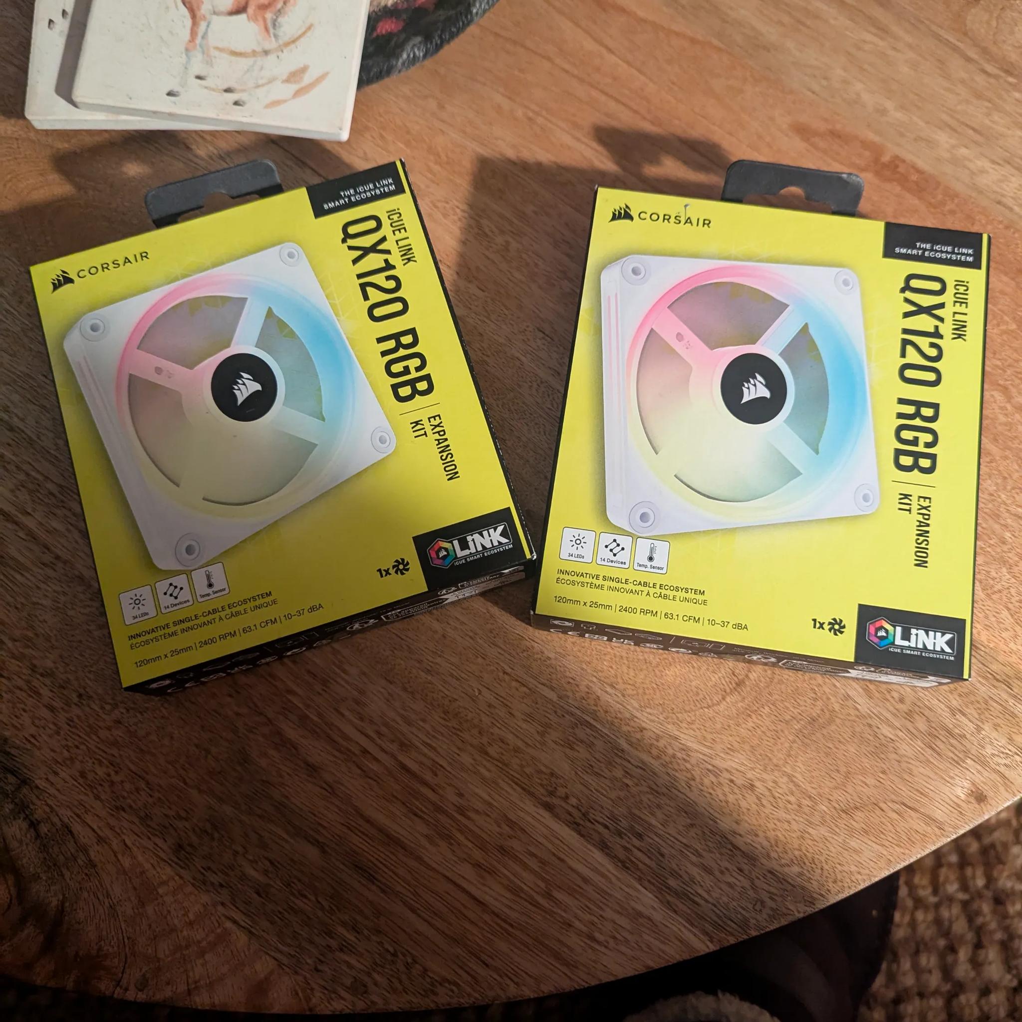 QX120 RGB White