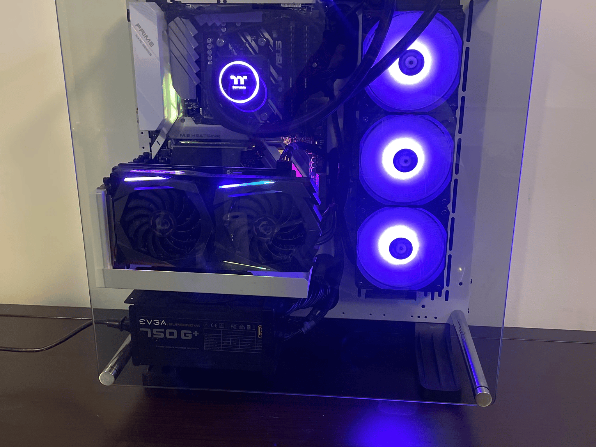 Custom RGB Gaming PC (Ryzen 7 2700x, GeForce RTX 2060 Super, 16gb DDR4 RAM)