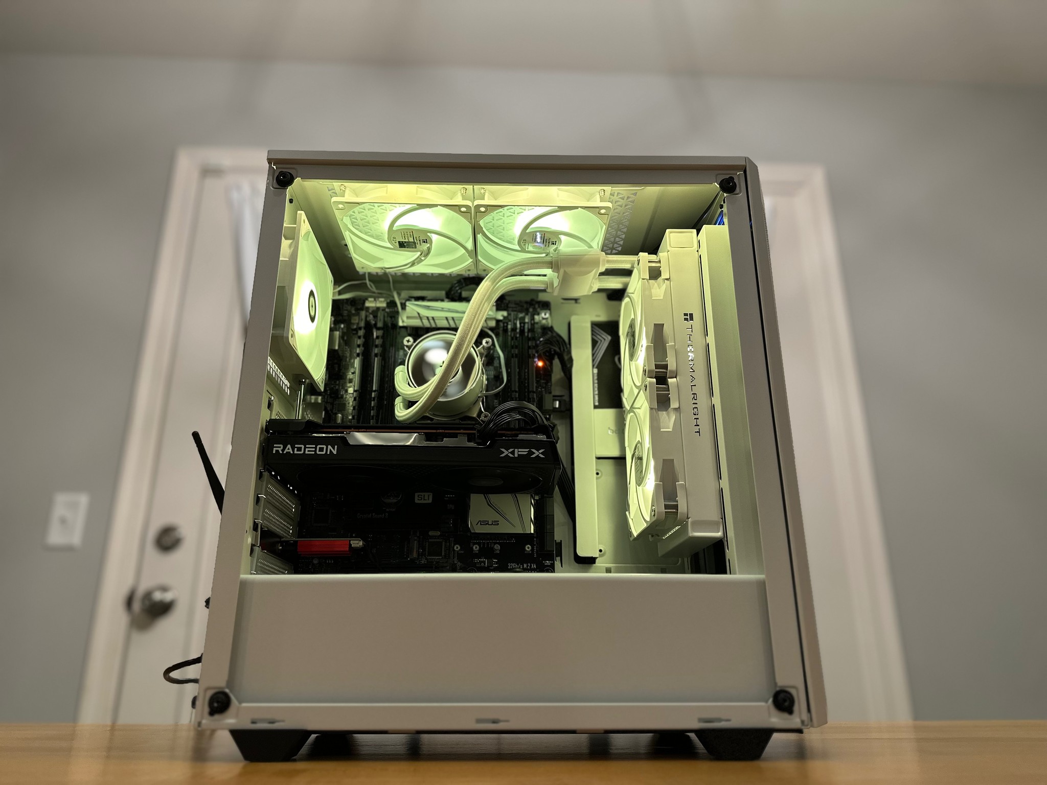 ⚪️🐈|Core i7, RX 6600XT, 32gb Ram, 1tb SSD AIO & WiFi Equipped Gaming PC!