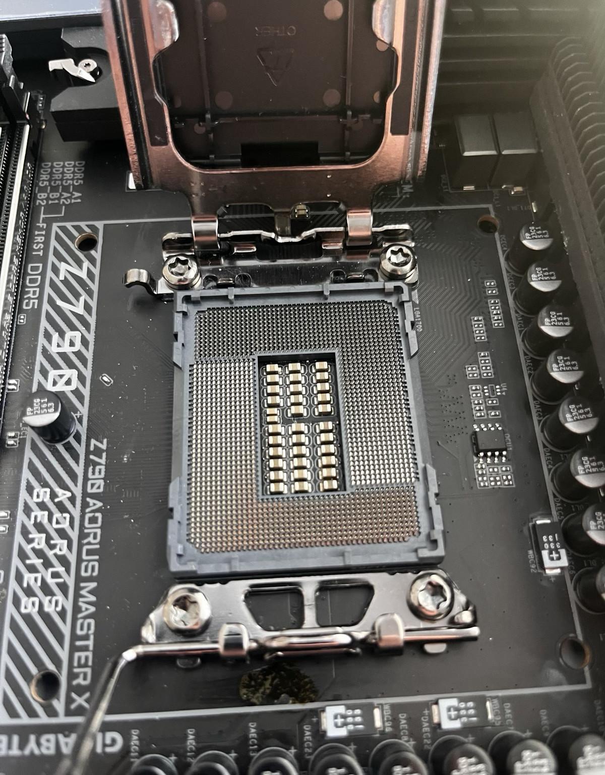 GIGABYTE Z790 AORUS MASTER X LGA 1700 | EATX Intel DDR5 Motherboard