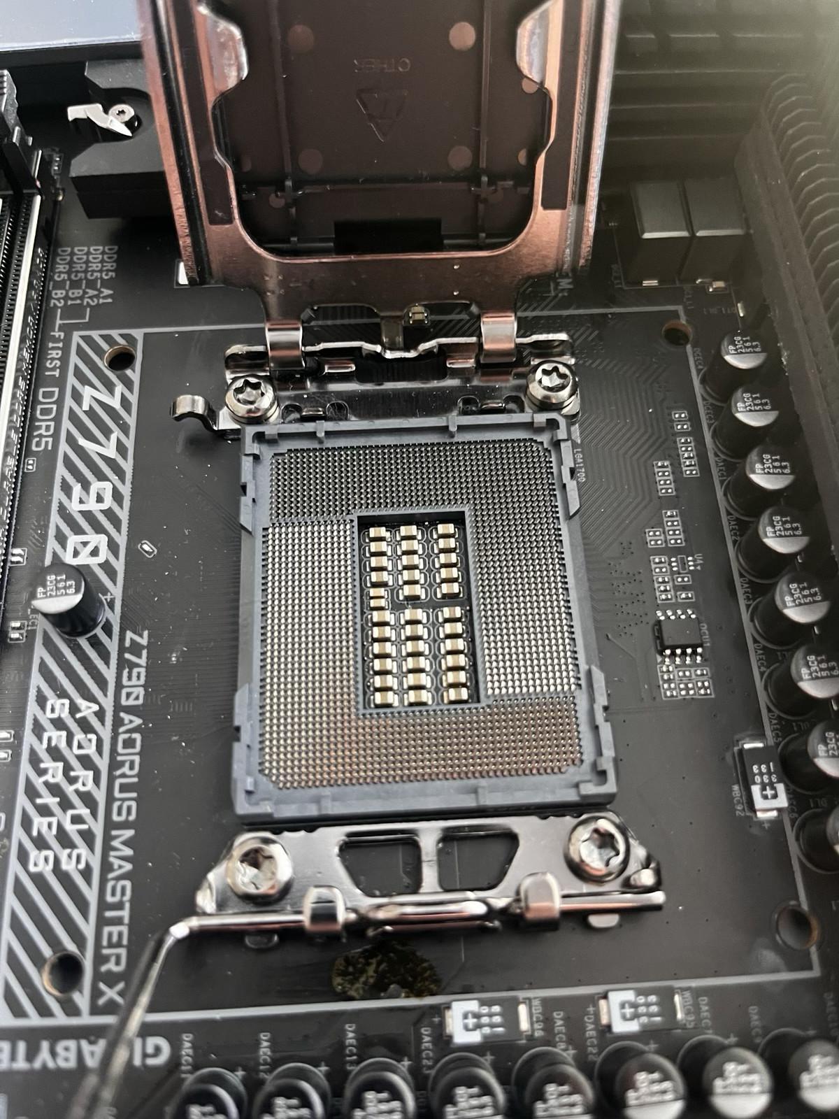 GIGABYTE Z790 AORUS MASTER X LGA 1700 | EATX Intel DDR5 Motherboard