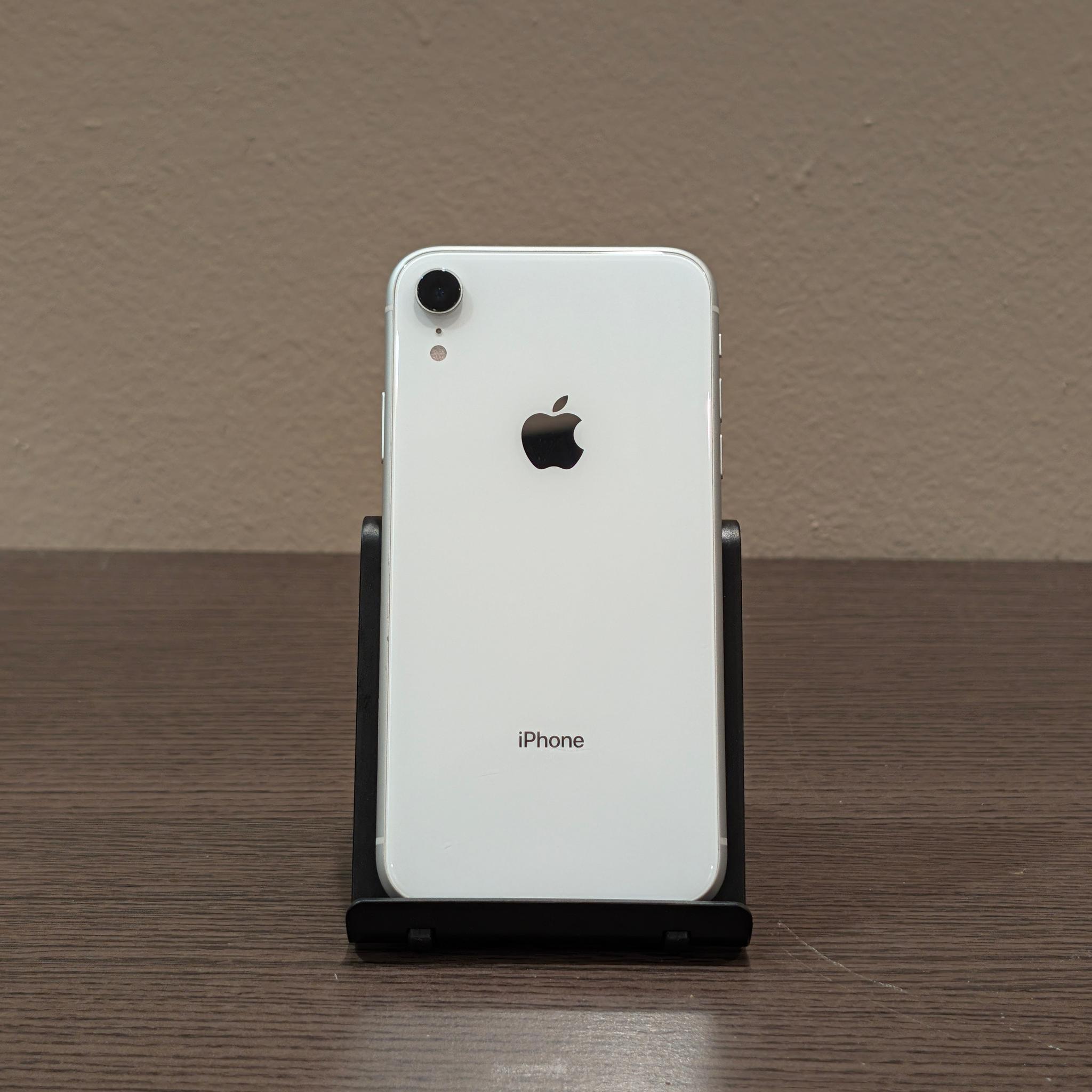 Apple iPhone XR A1984 64GB White LOCKED AT&T