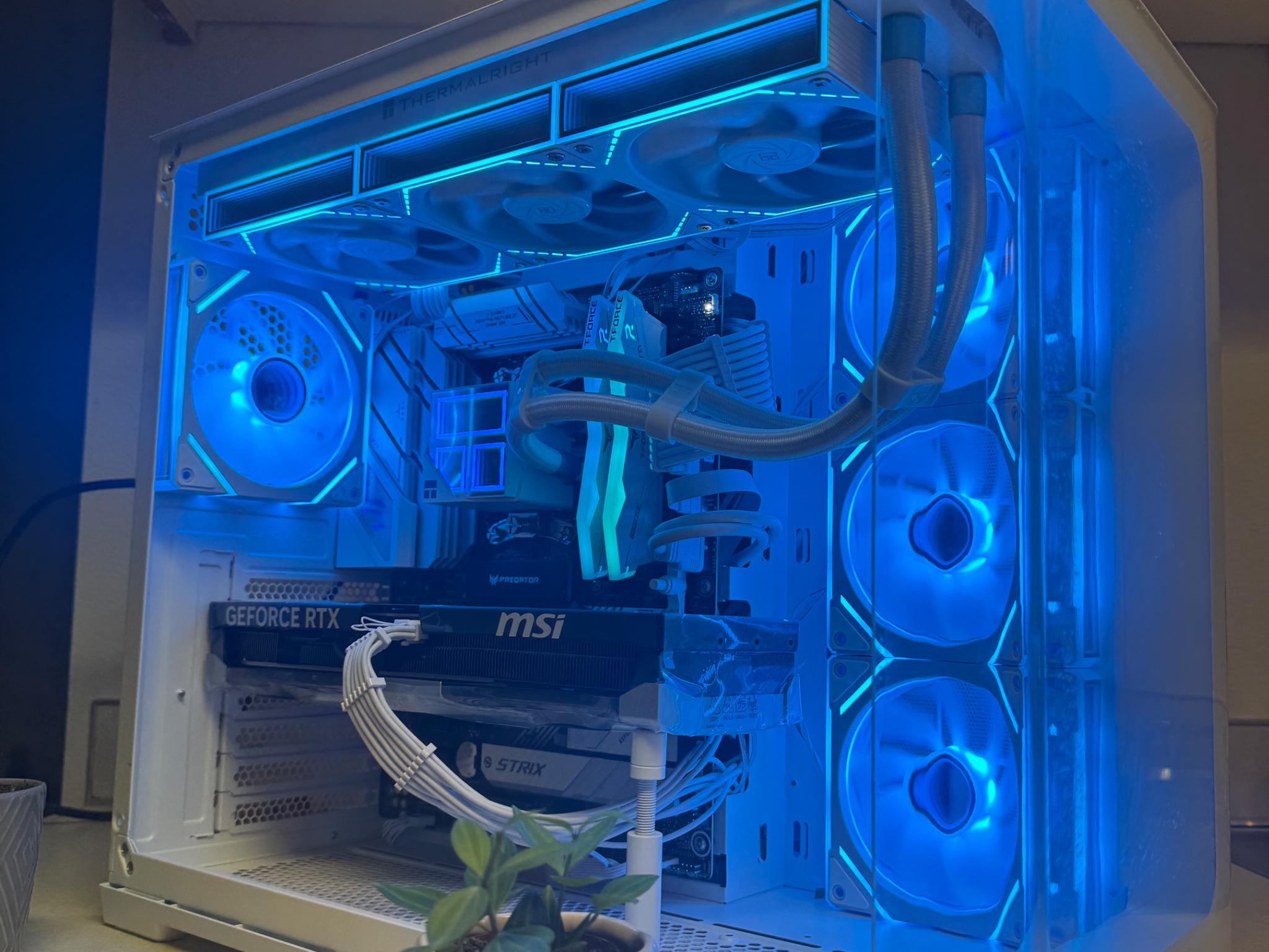 WHITE RTX 5080 GAMING PC | Ryzen 7 9800X3D | 32gb DDR5 RAM | 2tb SSD