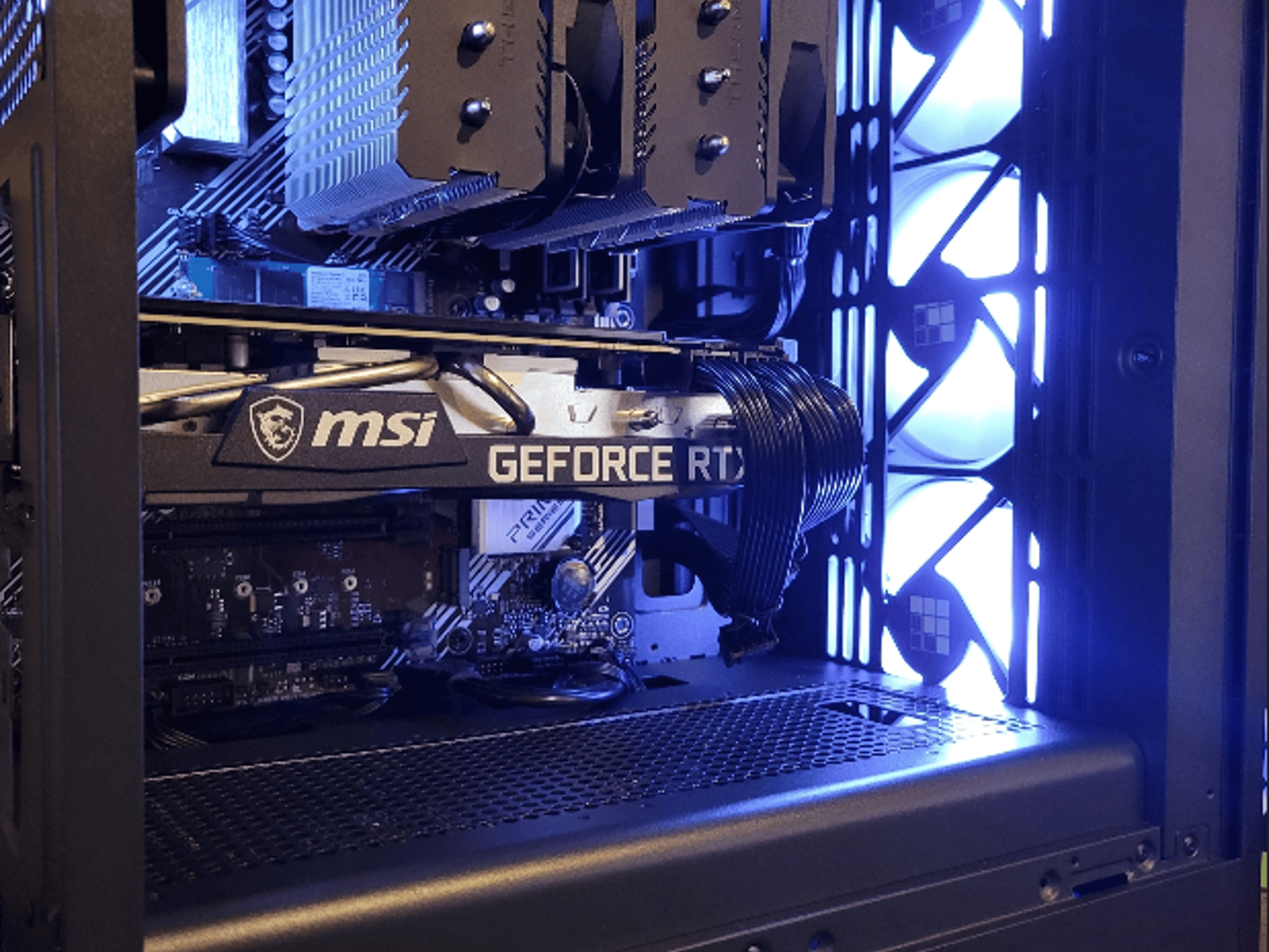 Rtx 3070| Ryzen 9 5900x | 32gb ram | 2tb m.2 ssd | Gaming and streaming PC