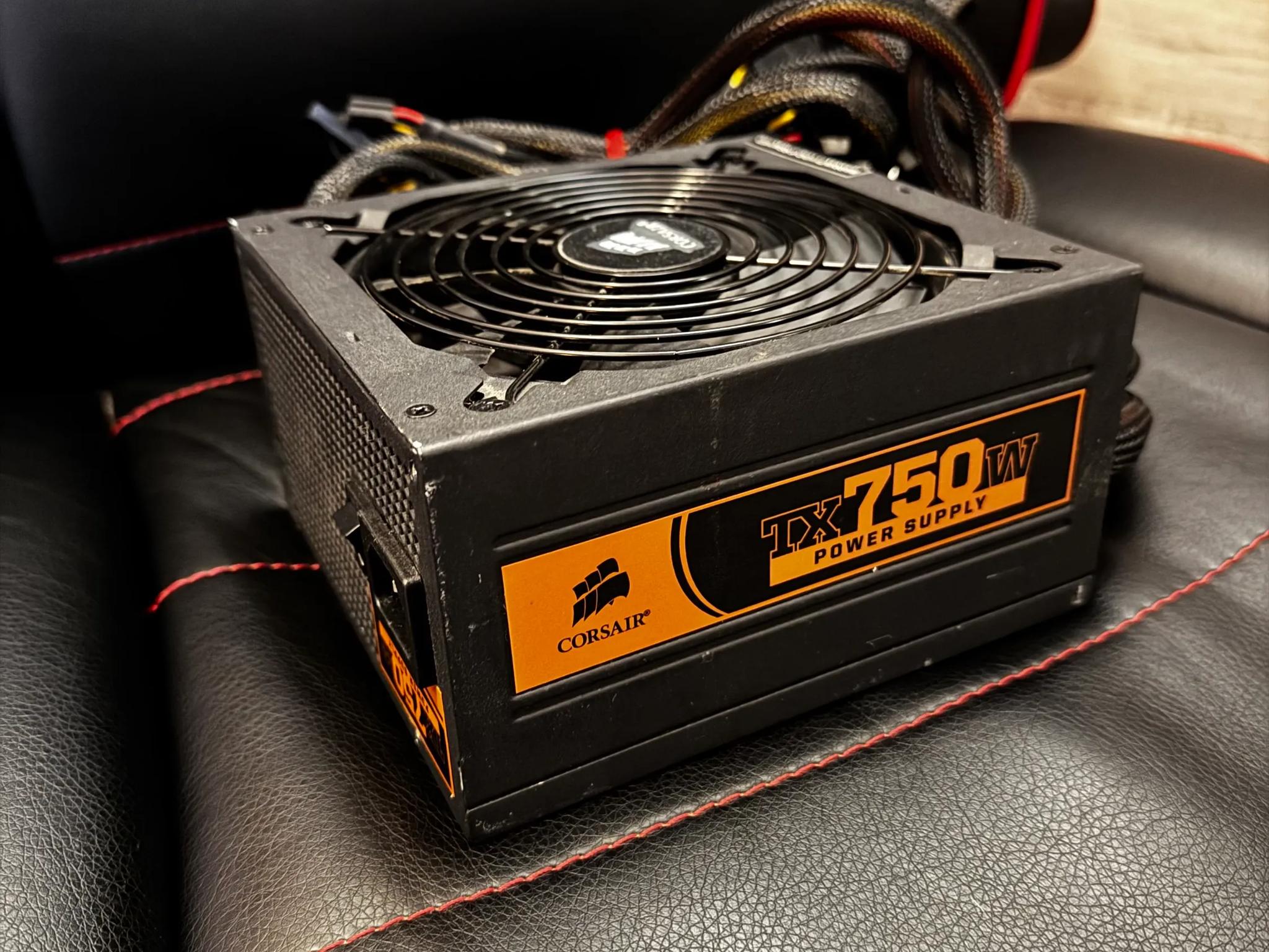 Corsair TX750W