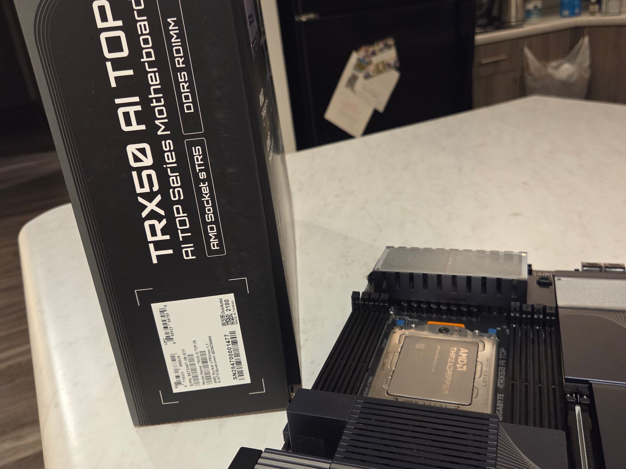 AMD Threadripper 7960X (24C/48T) + Gigabyte TRX50 AI TOP - CPU/Mobo Combo