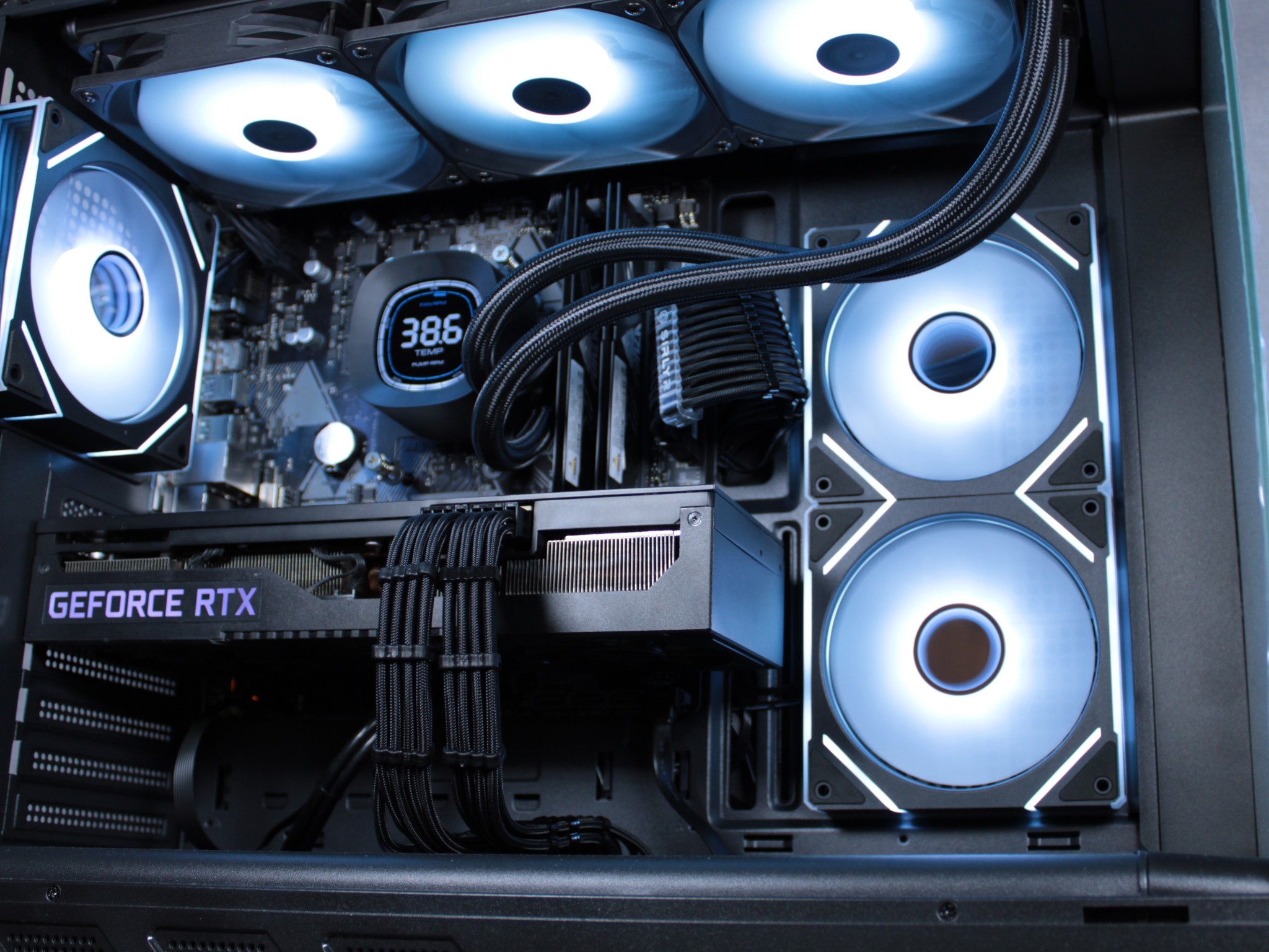 RTX 3080 10GB | Ryzen 5 5500 | 32GB ddr4 3200 MHz | 1.5 TB storage | B450 MB | WiFi | Win 11 | 1440P
